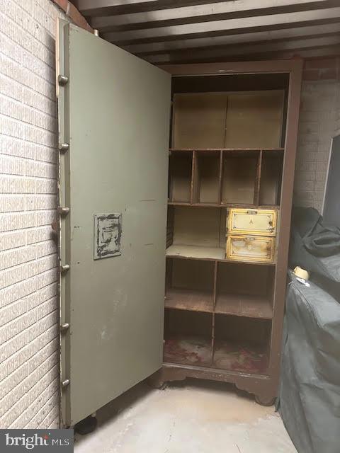 BRETTON WOODS - Residential