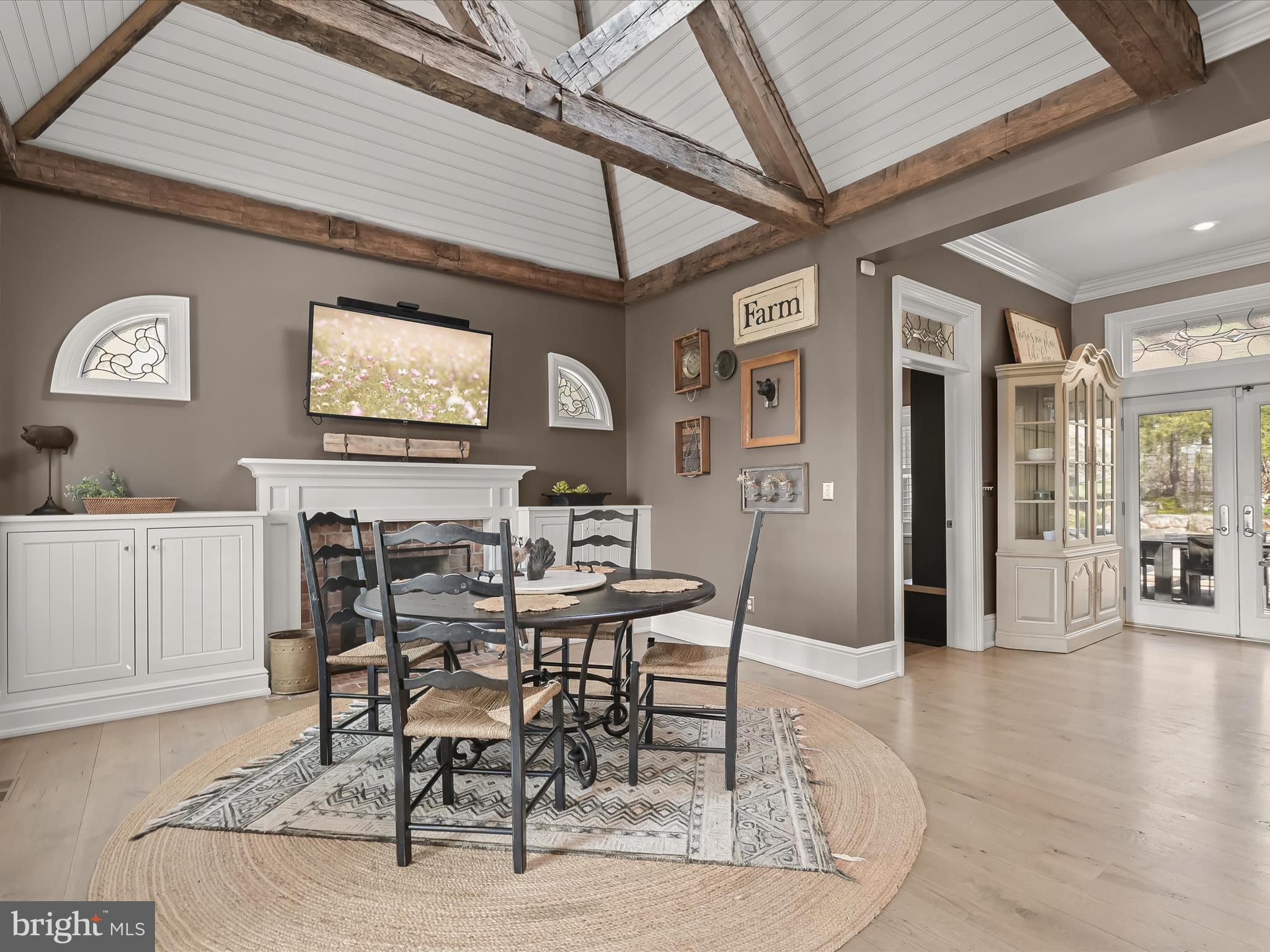 BRETTON WOODS - Residential