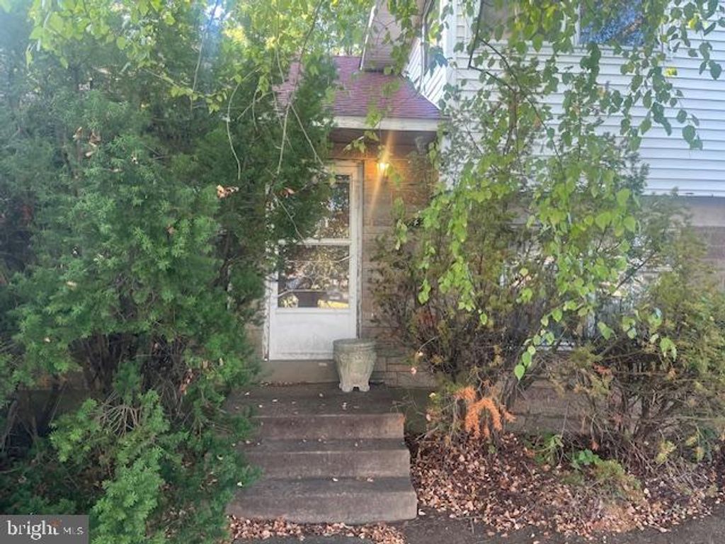 Photo of 3743 Forrest Avenue, PENNSAUKEN, NJ 08110 (MLS # NJCD2102258)