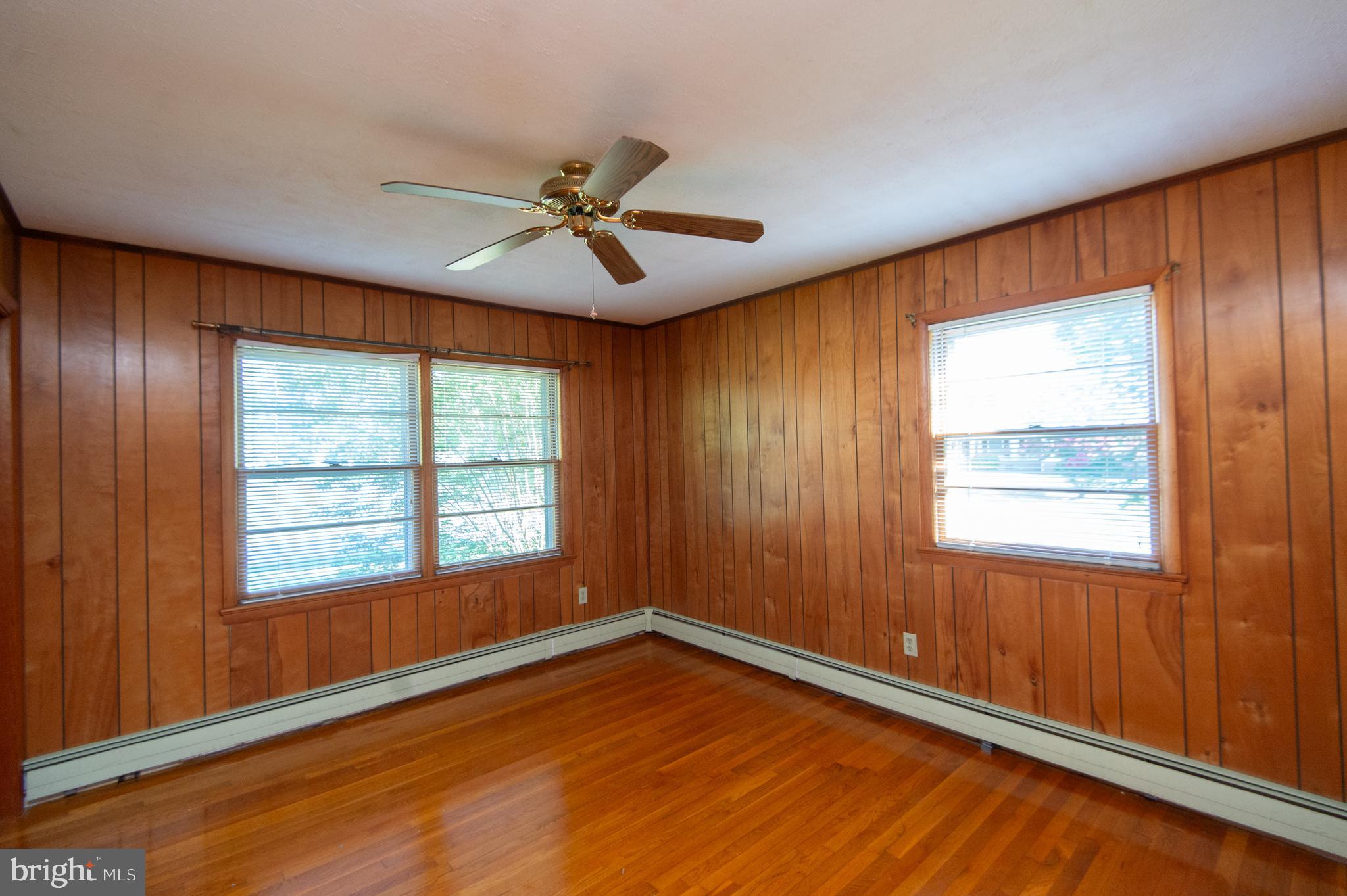 ALGONQUIN - Residential