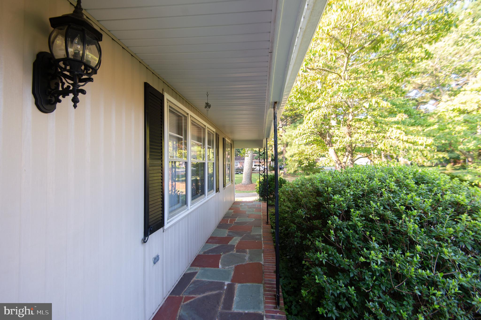 2 ALGONQUIN ROAD