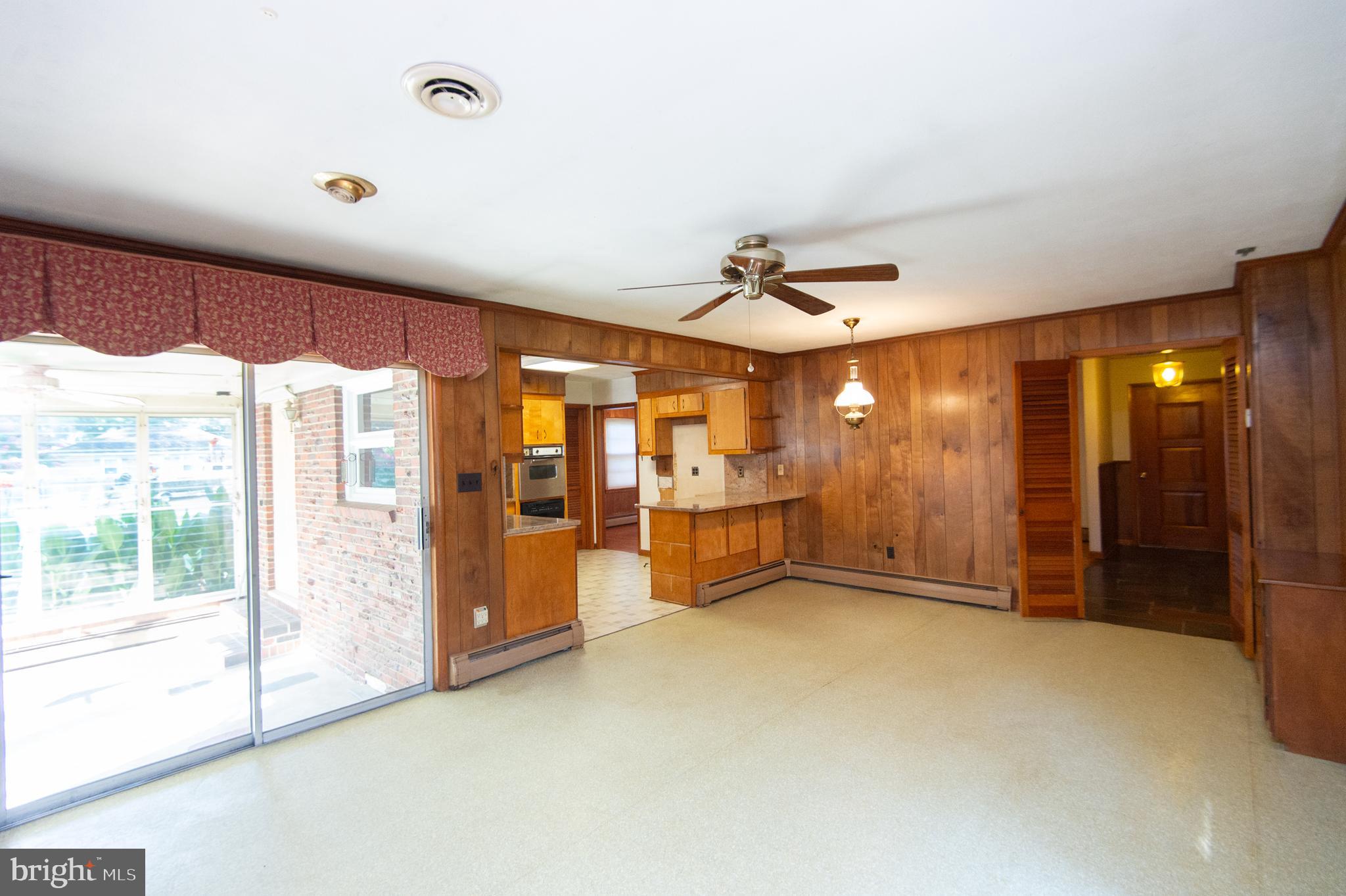 ALGONQUIN - Residential