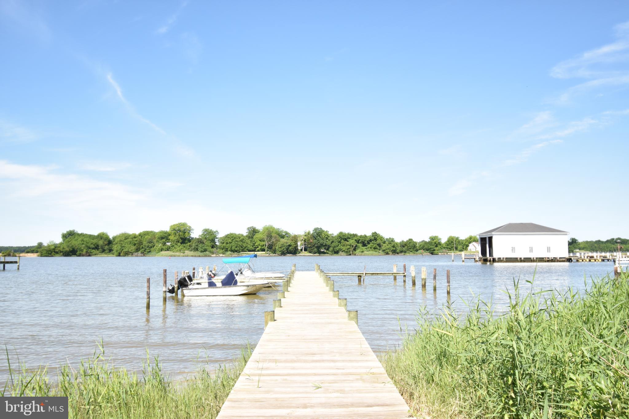 ALGONQUIN - Residential