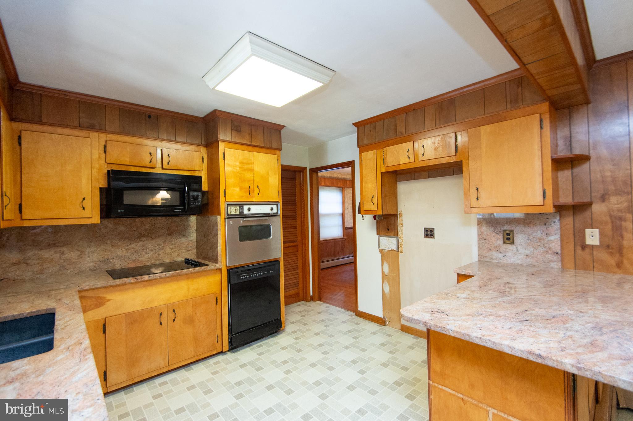 ALGONQUIN - Residential