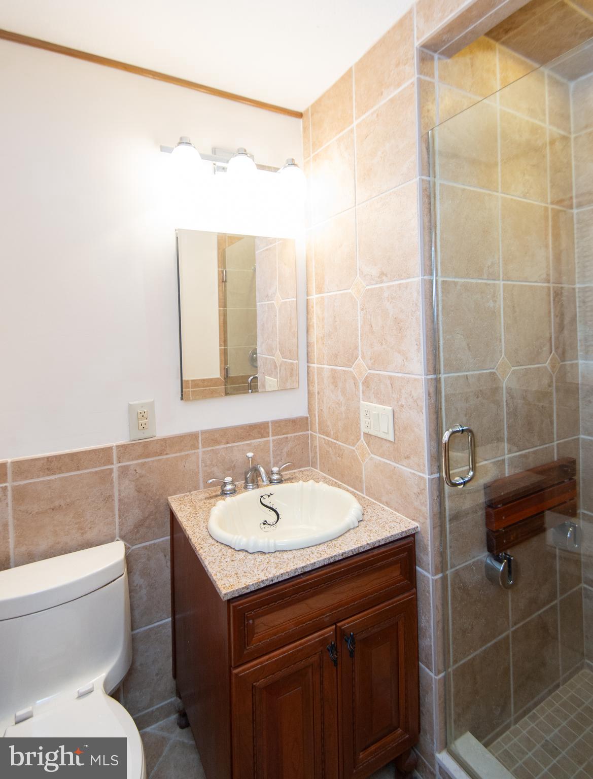 ALGONQUIN - Residential