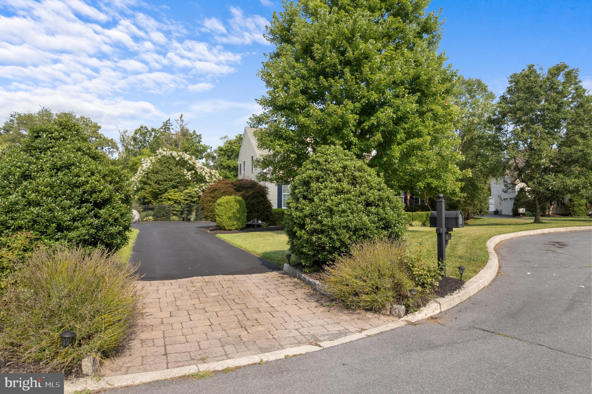 803 CHATHAM LANE