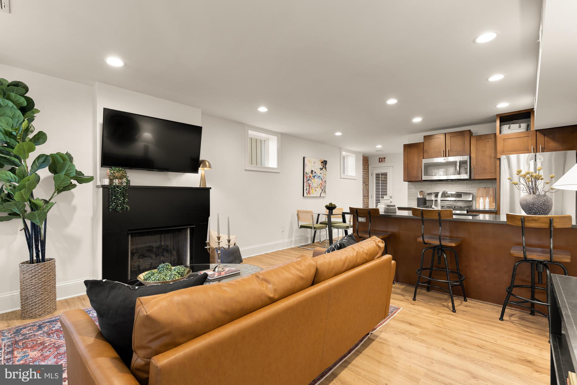 1523 1ST STREET NW A