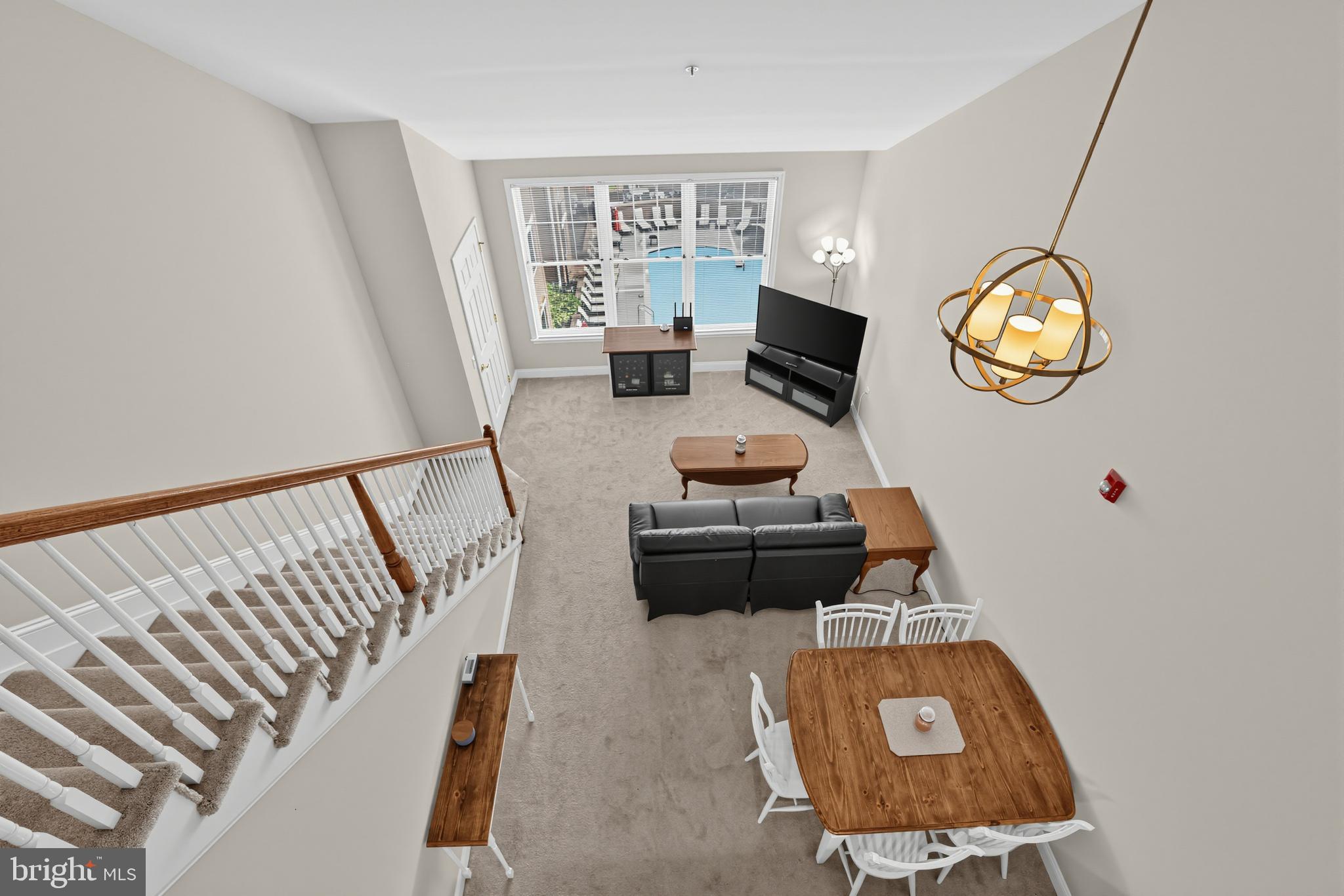 300 ELM STREET W 2413