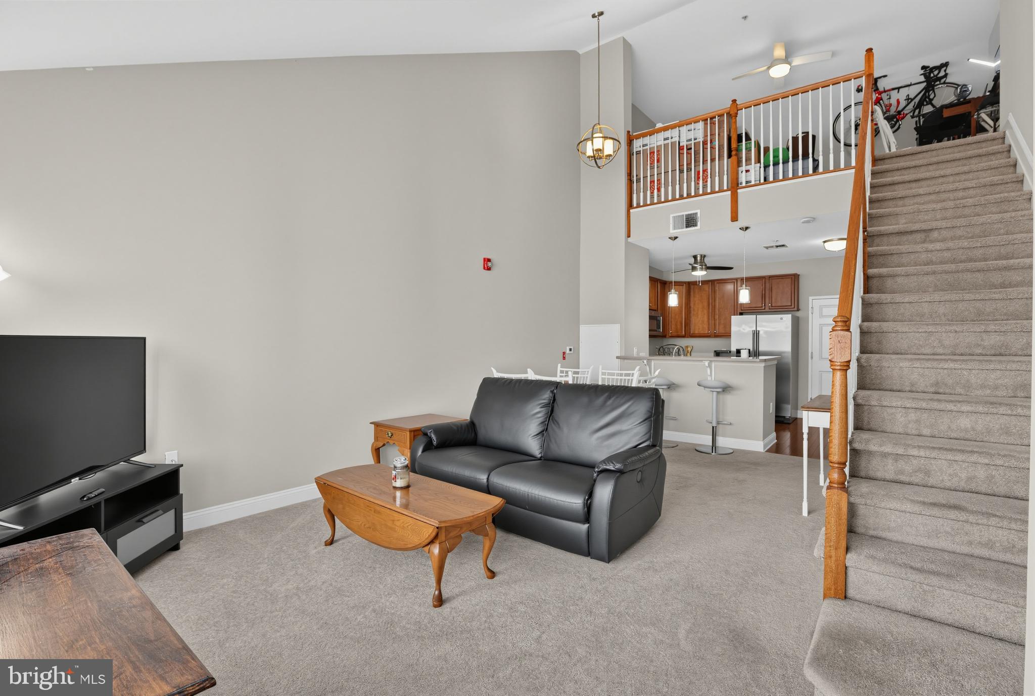300 ELM STREET W 2413