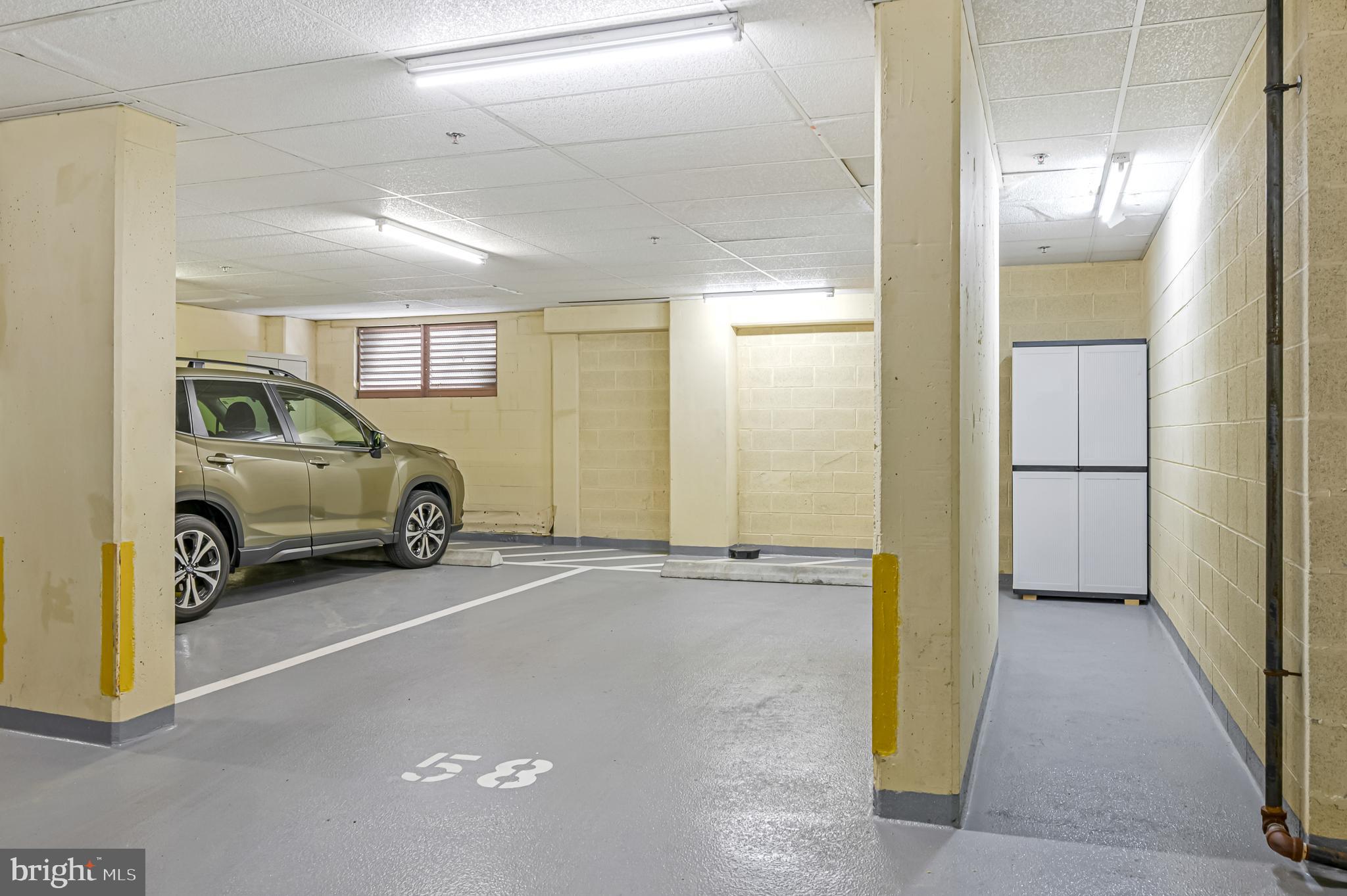 LANSDOWNE WOODS - Residential