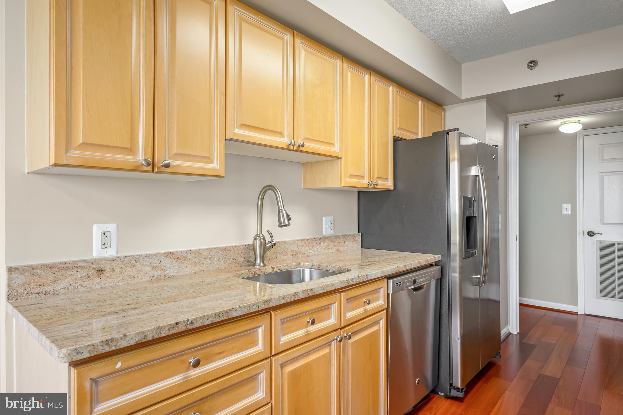 LANSDOWNE WOODS - Residential