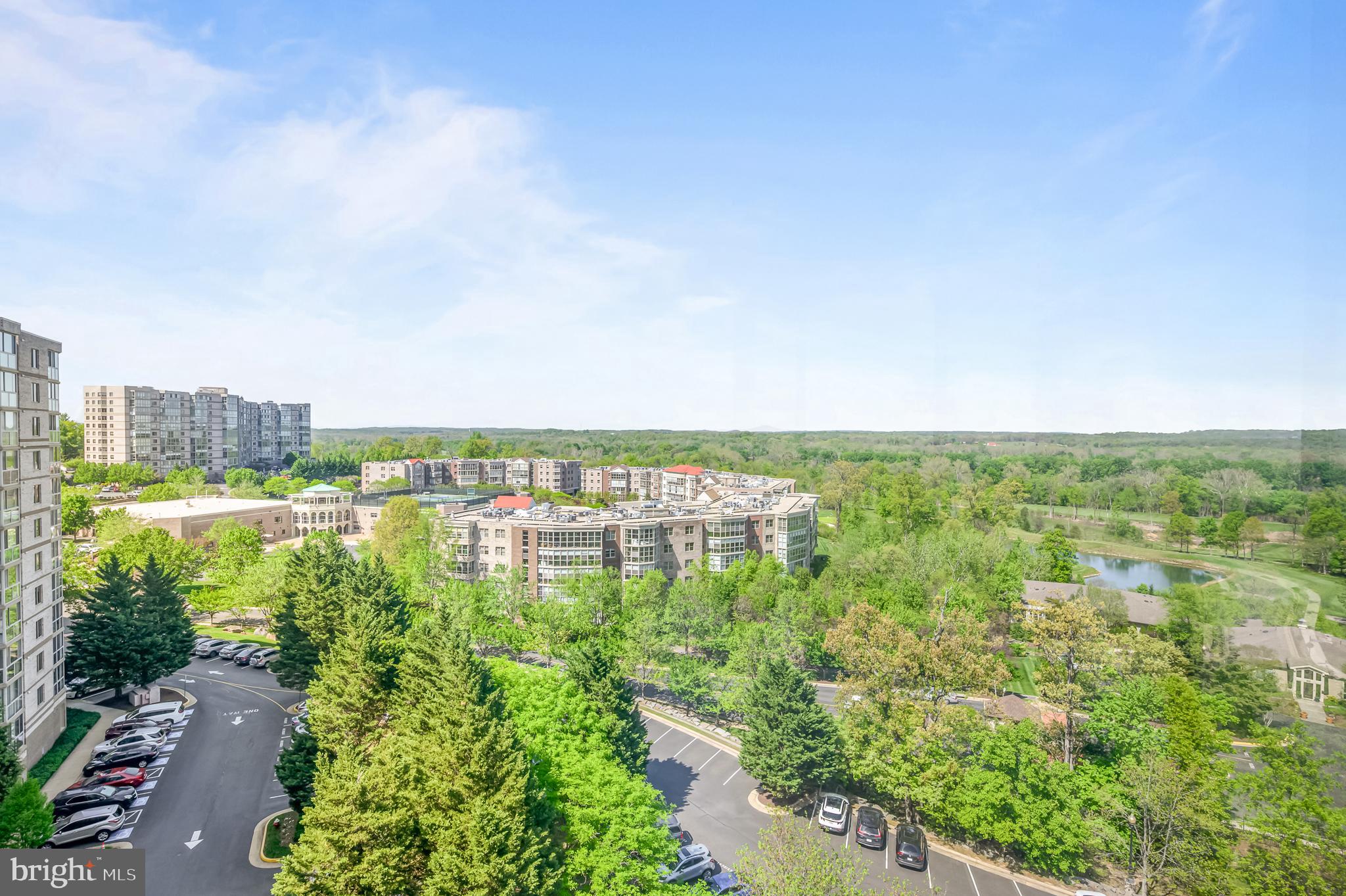 LANSDOWNE WOODS - Residential