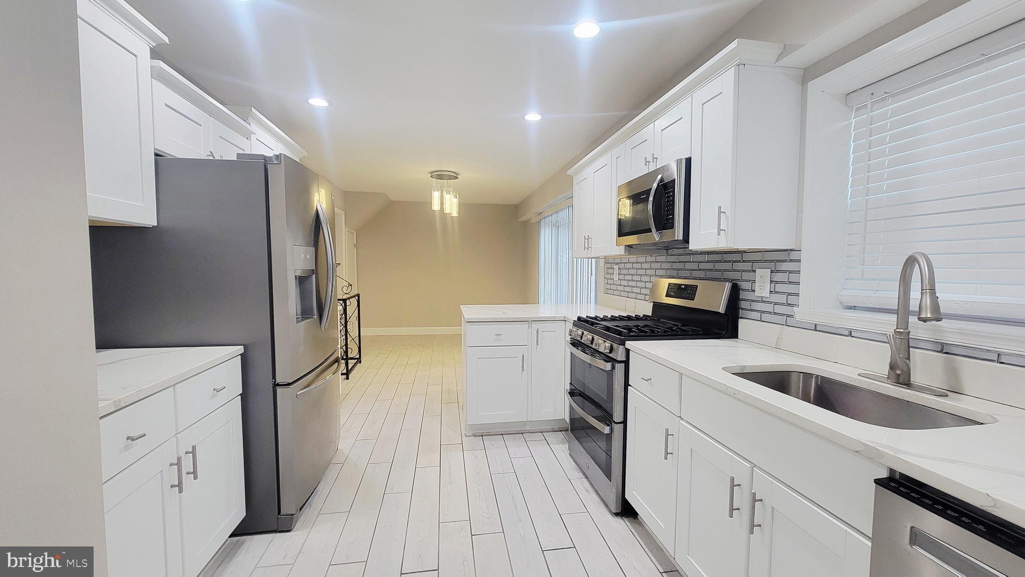 SOMERSET AT BELAIR - Residential Lease