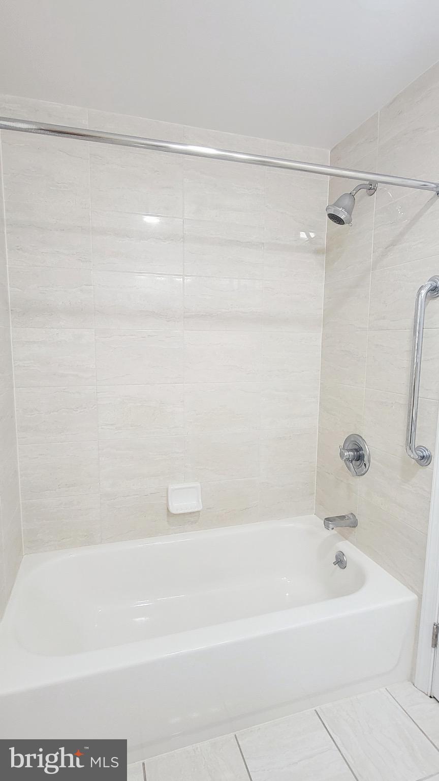 SOMERSET AT BELAIR - Residential Lease