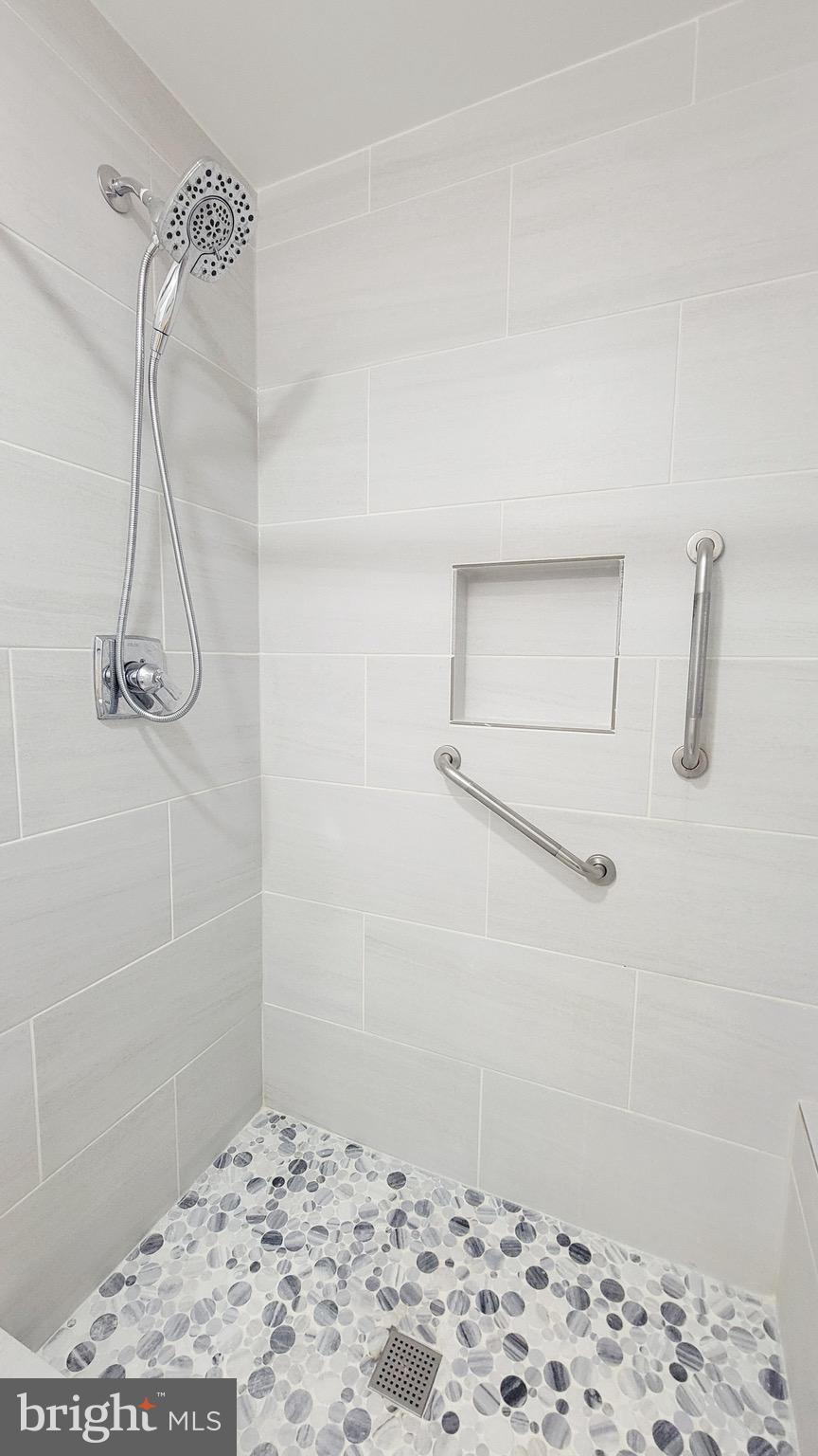 SOMERSET AT BELAIR - Residential Lease