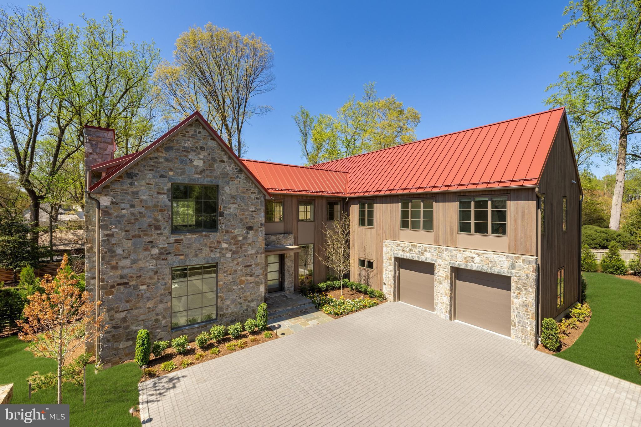 BURNING TREE - Residential