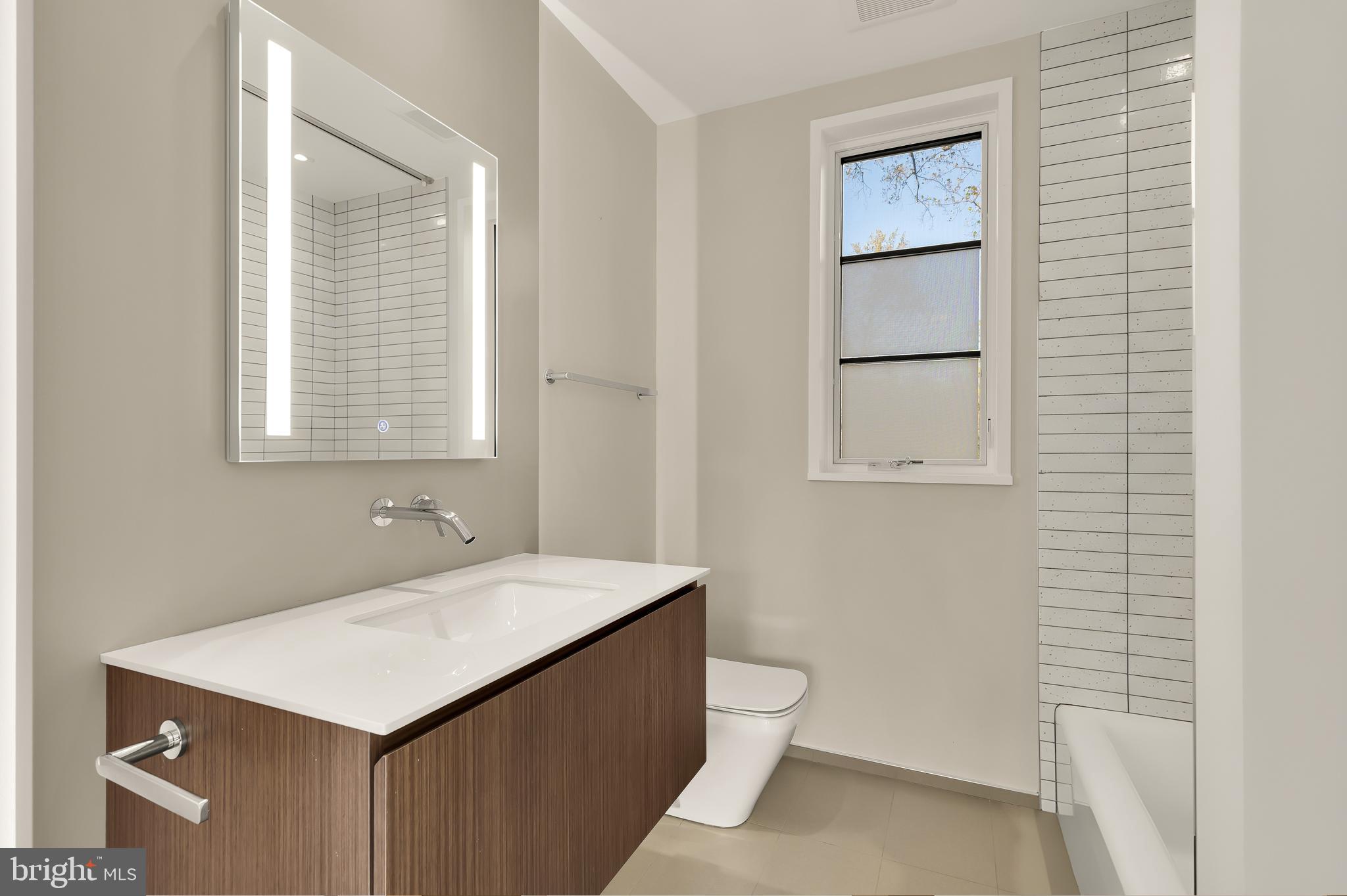 BURNING TREE - Residential