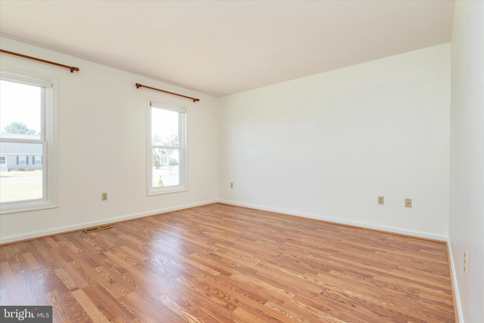 APPLE LANE - Residential