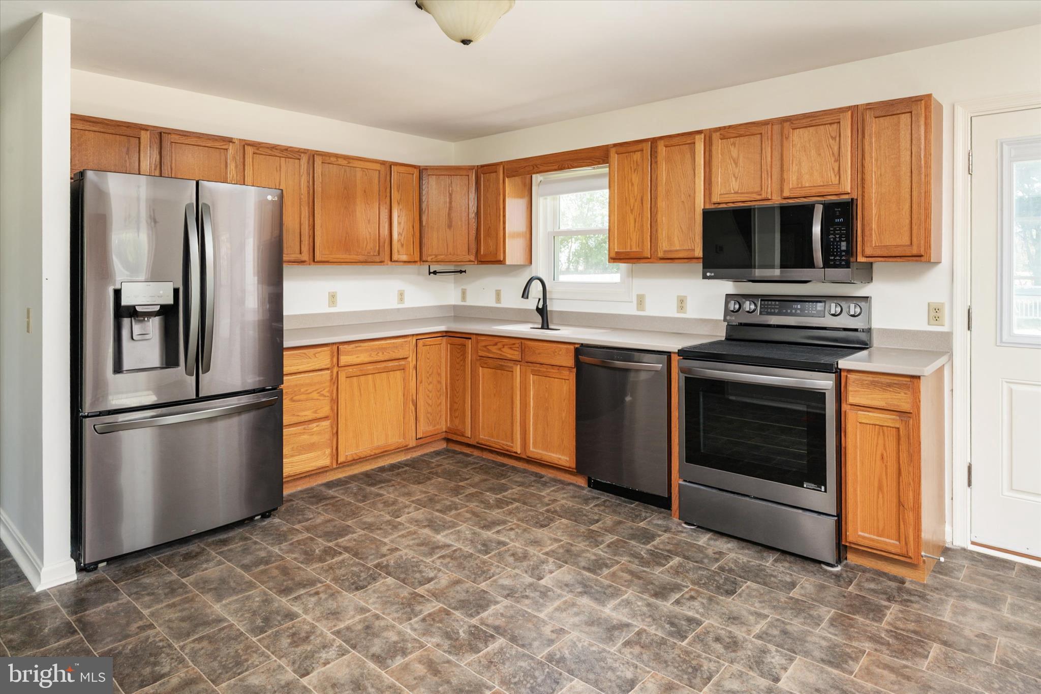 APPLE LANE - Residential