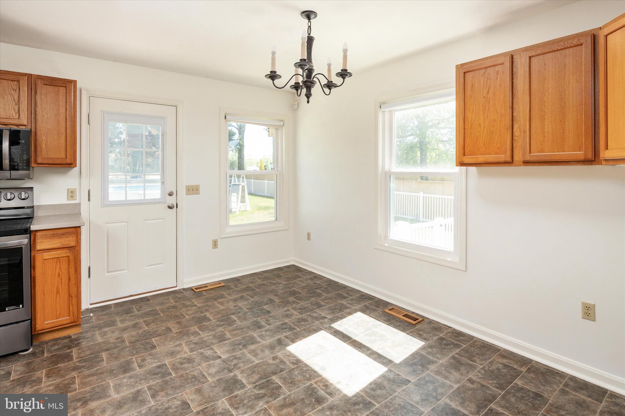 APPLE LANE - Residential