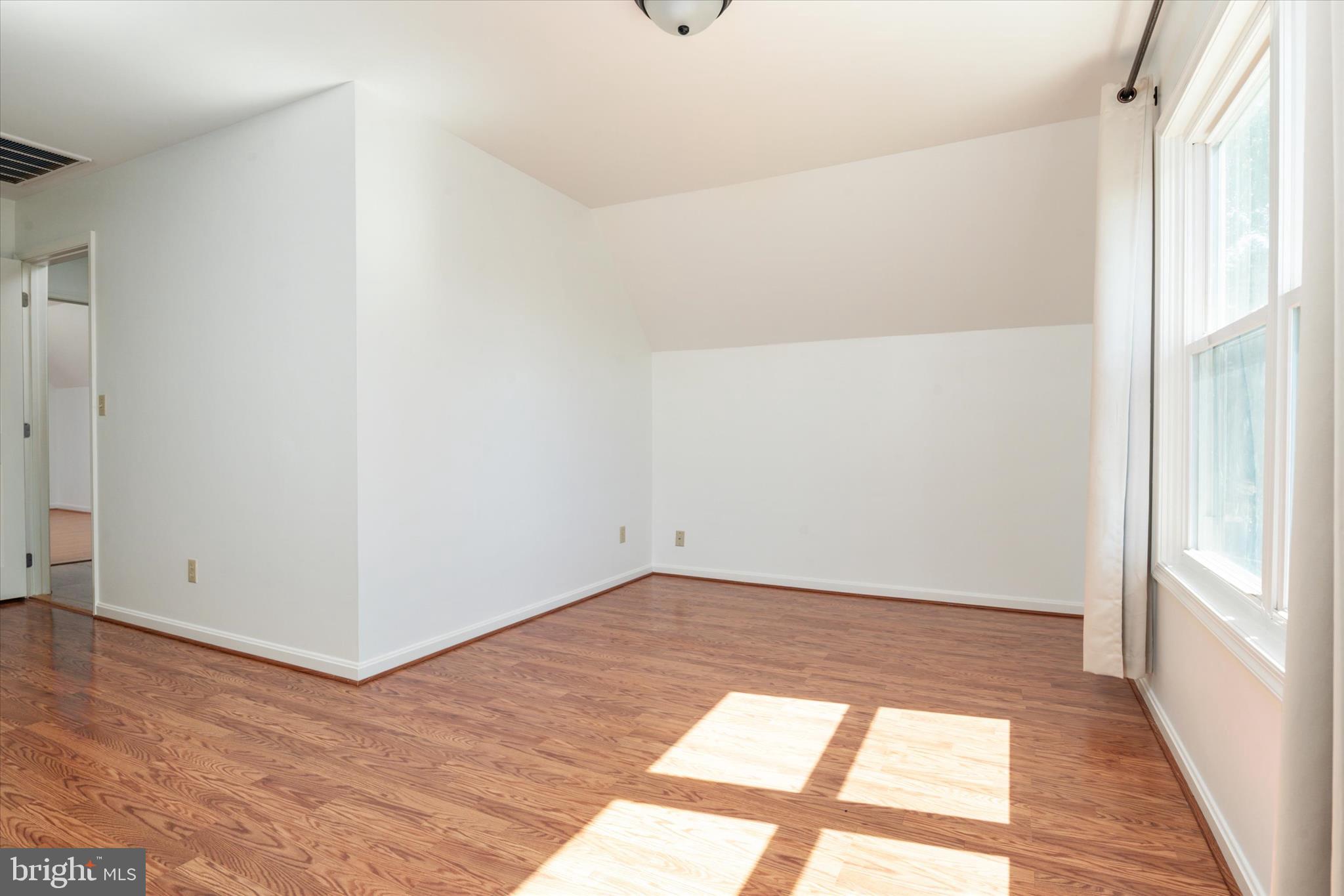 APPLE LANE - Residential