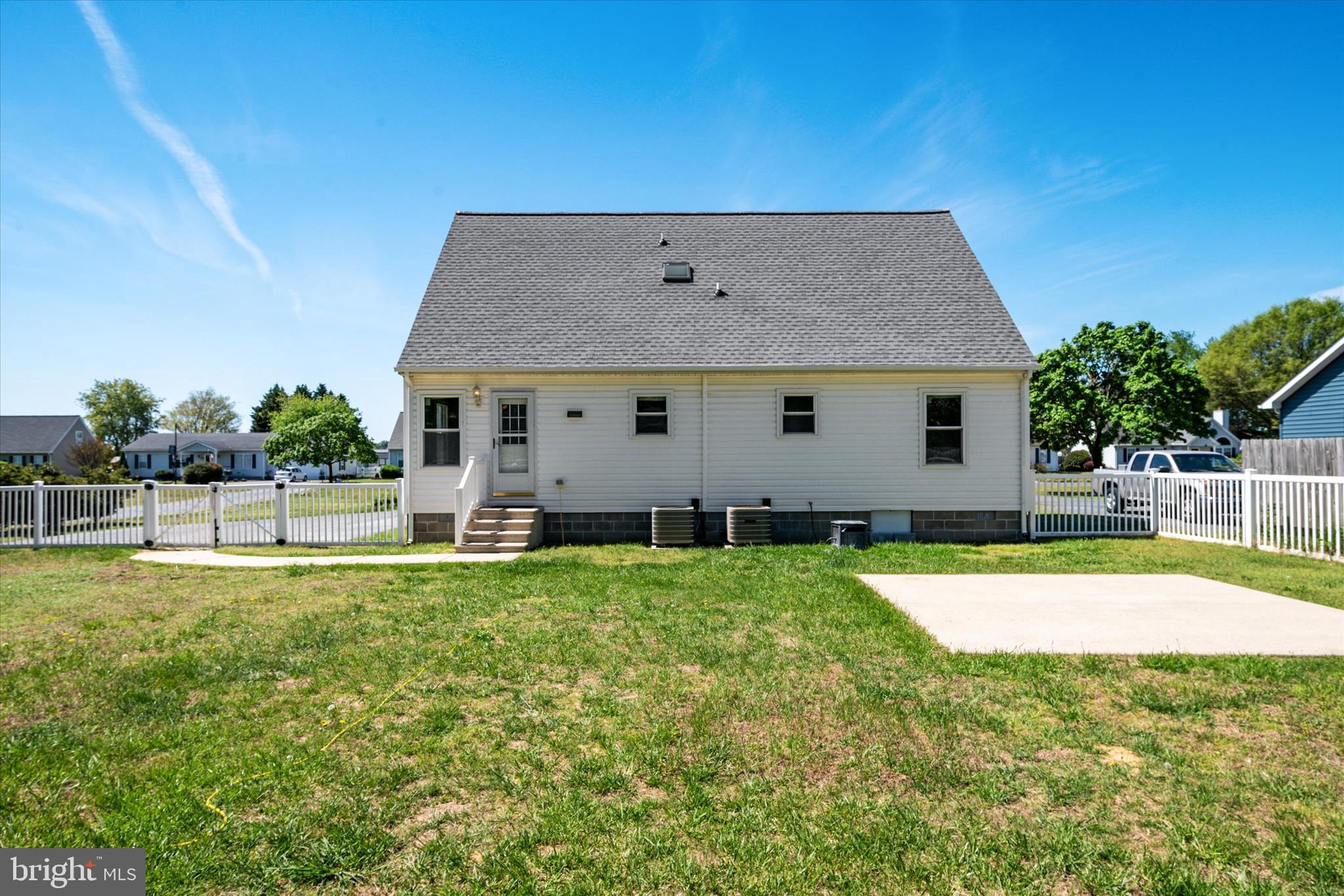 APPLE LANE - Residential