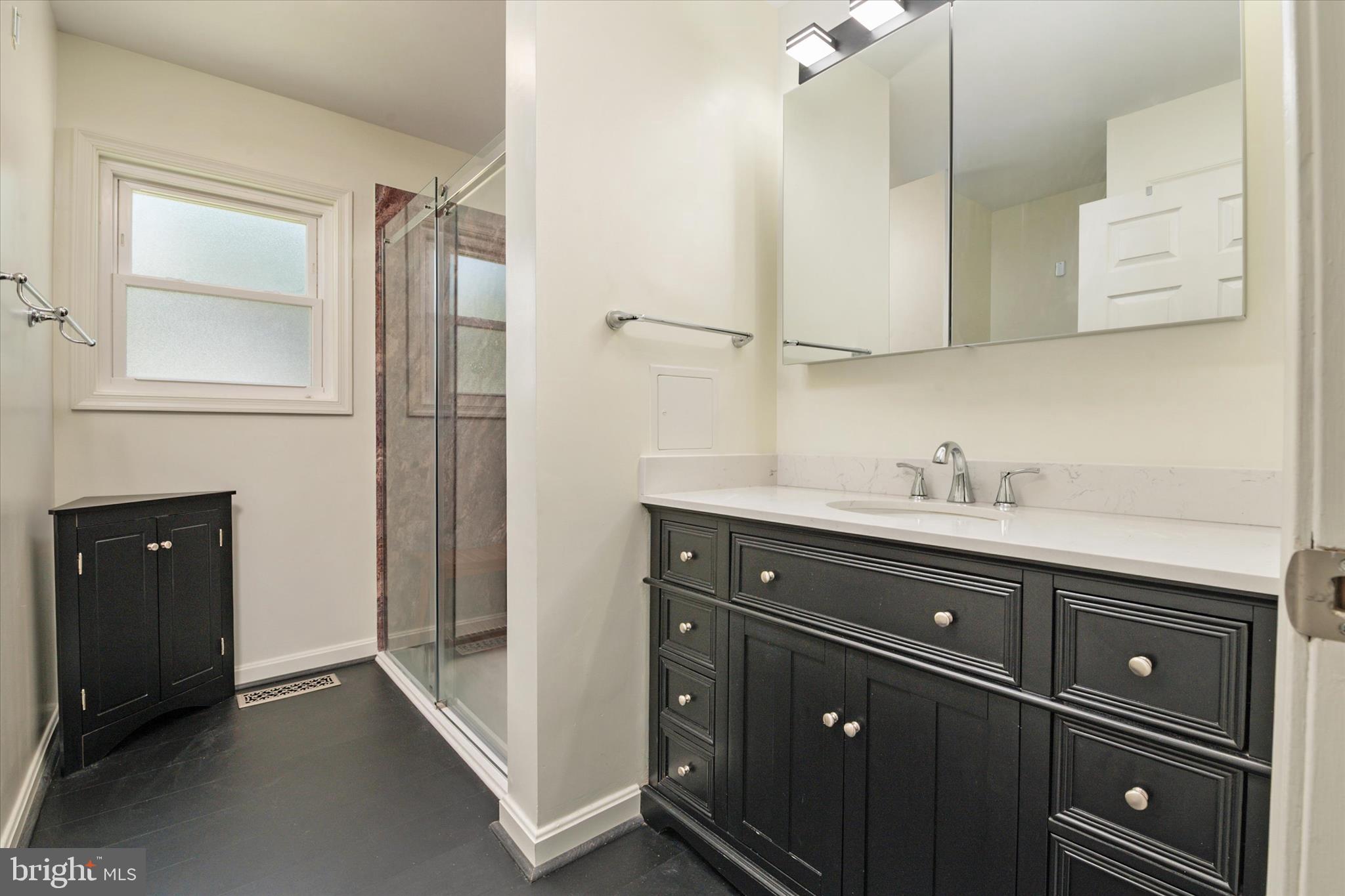 APPLE LANE - Residential