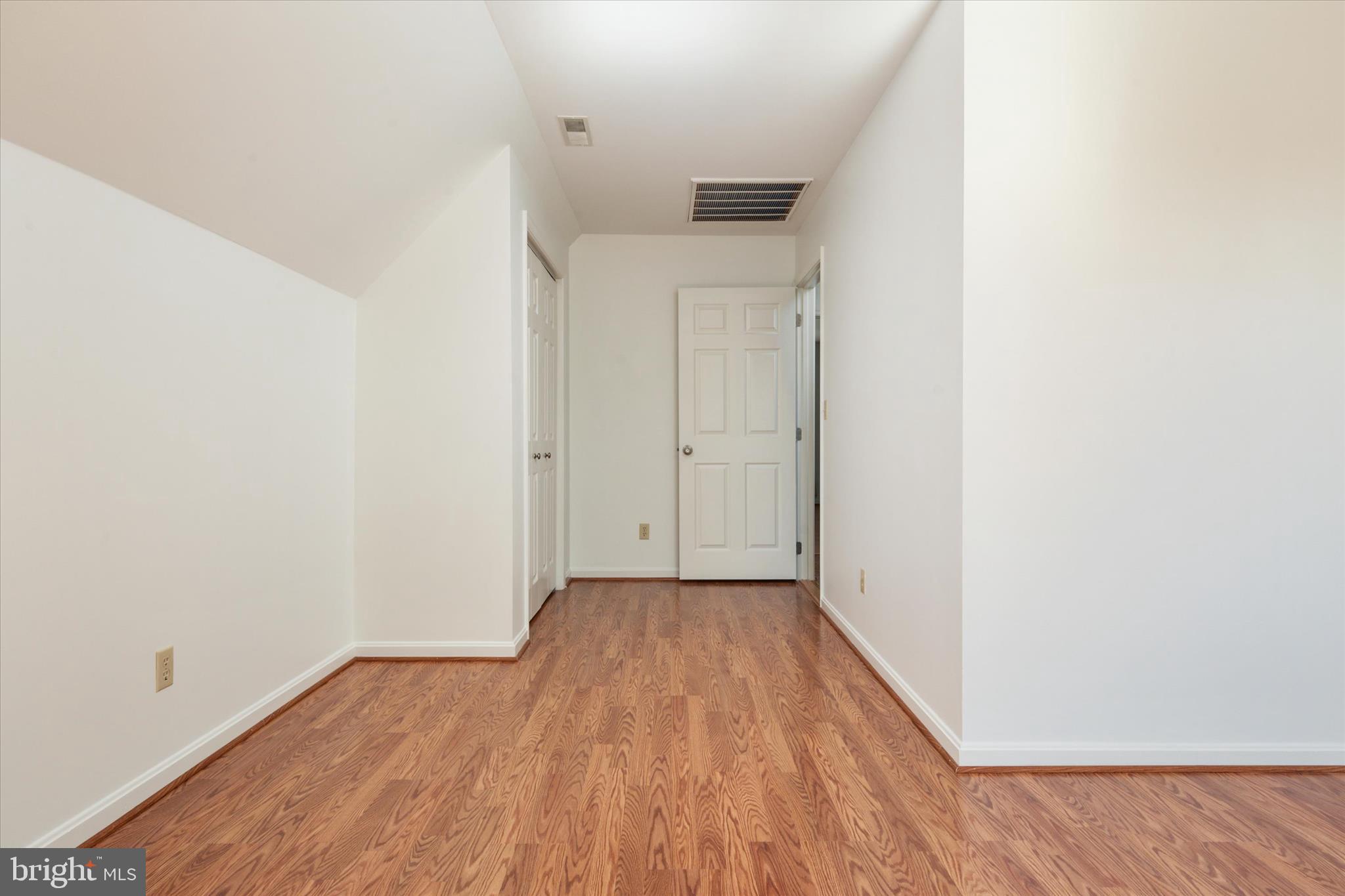 APPLE LANE - Residential