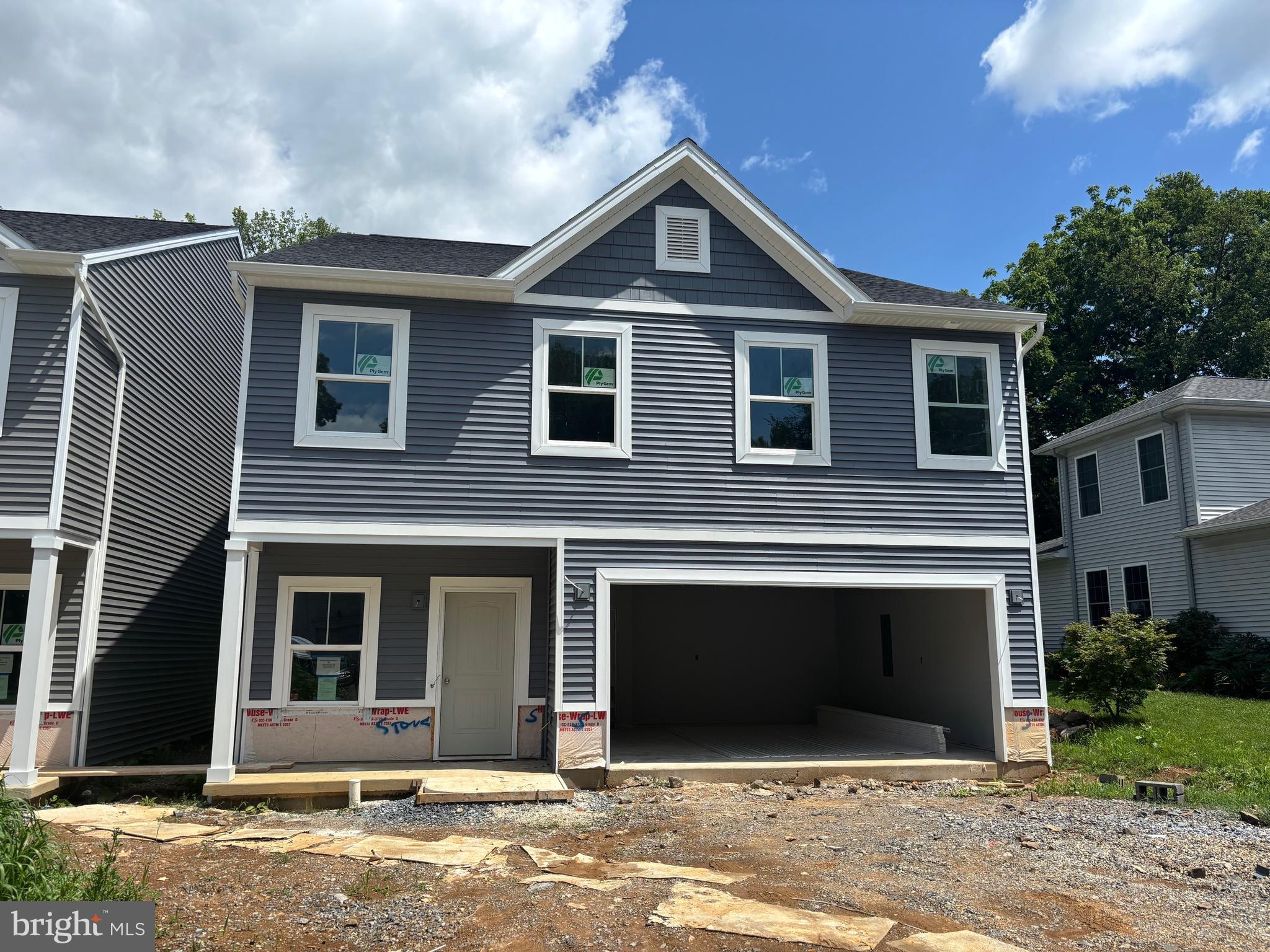 Duplex in name only.
These units are completely separated except for a small roof in the breezeway. Private rear yards. Just off the PA/MD state line exit. End of Cul-de-sac location.
Finished units in Chambersburg can be seen in order to visualize the quality of the interior construction.
9' ceilings first floor. Granite counter tops, Custom cabinetry, LVP on first floor