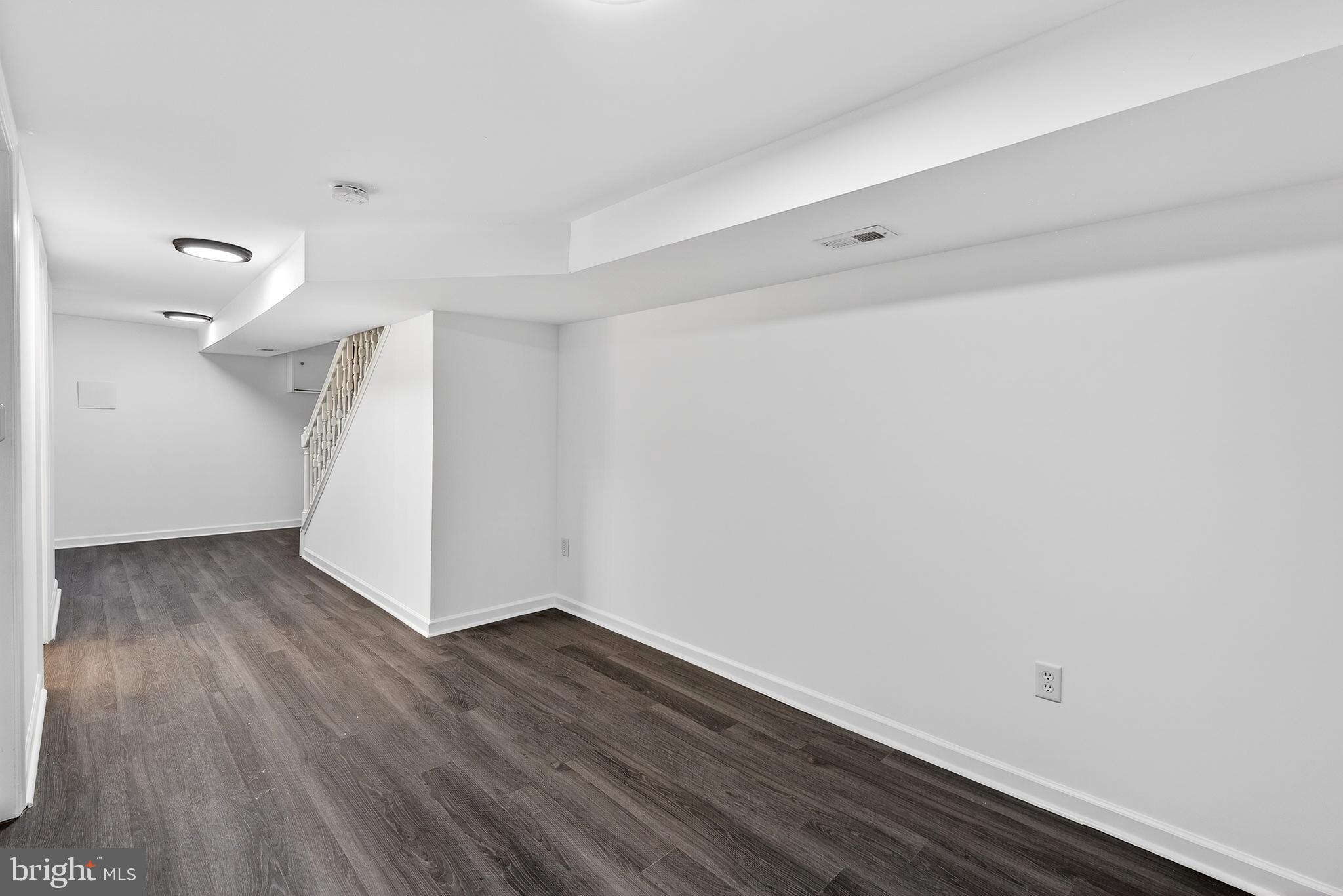 DUNDALK VILLAGE - Residential