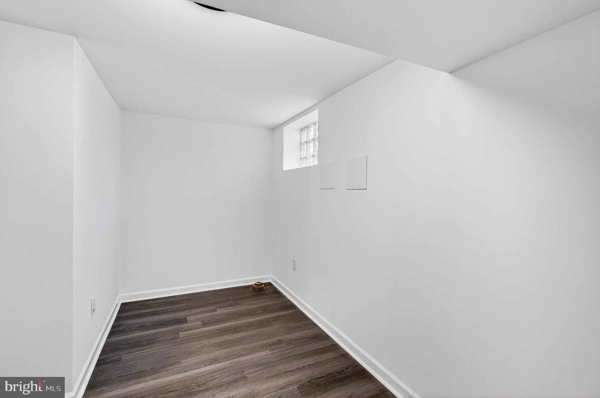 DUNDALK VILLAGE - Residential