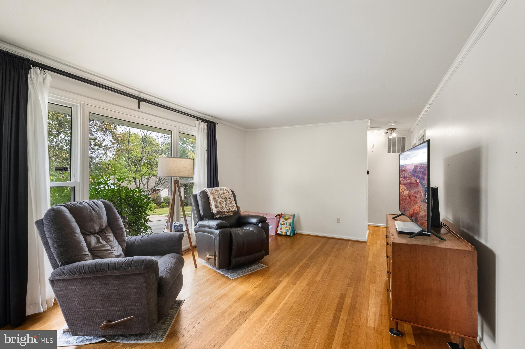 NEW CARROLLTON - Residential