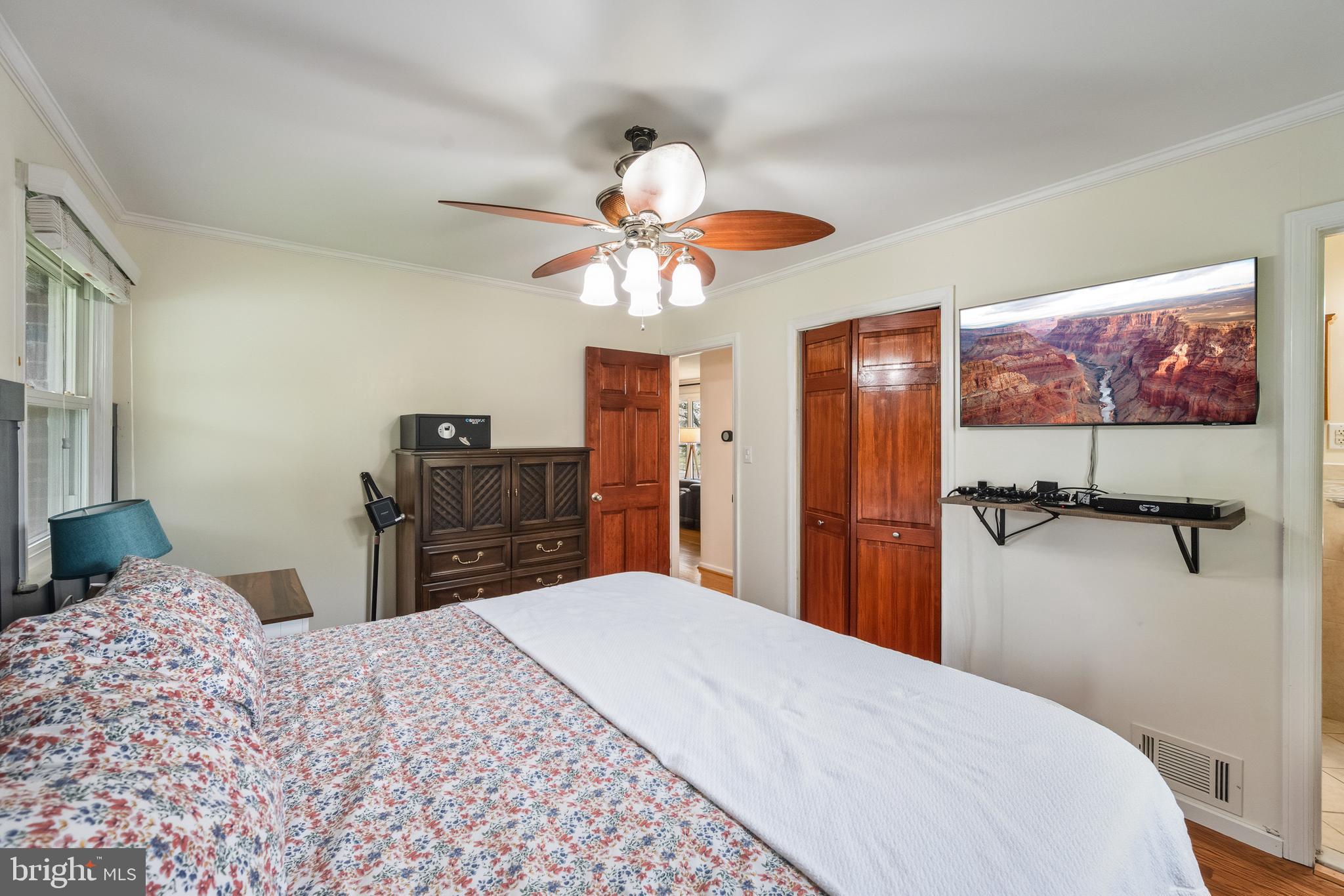 NEW CARROLLTON - Residential