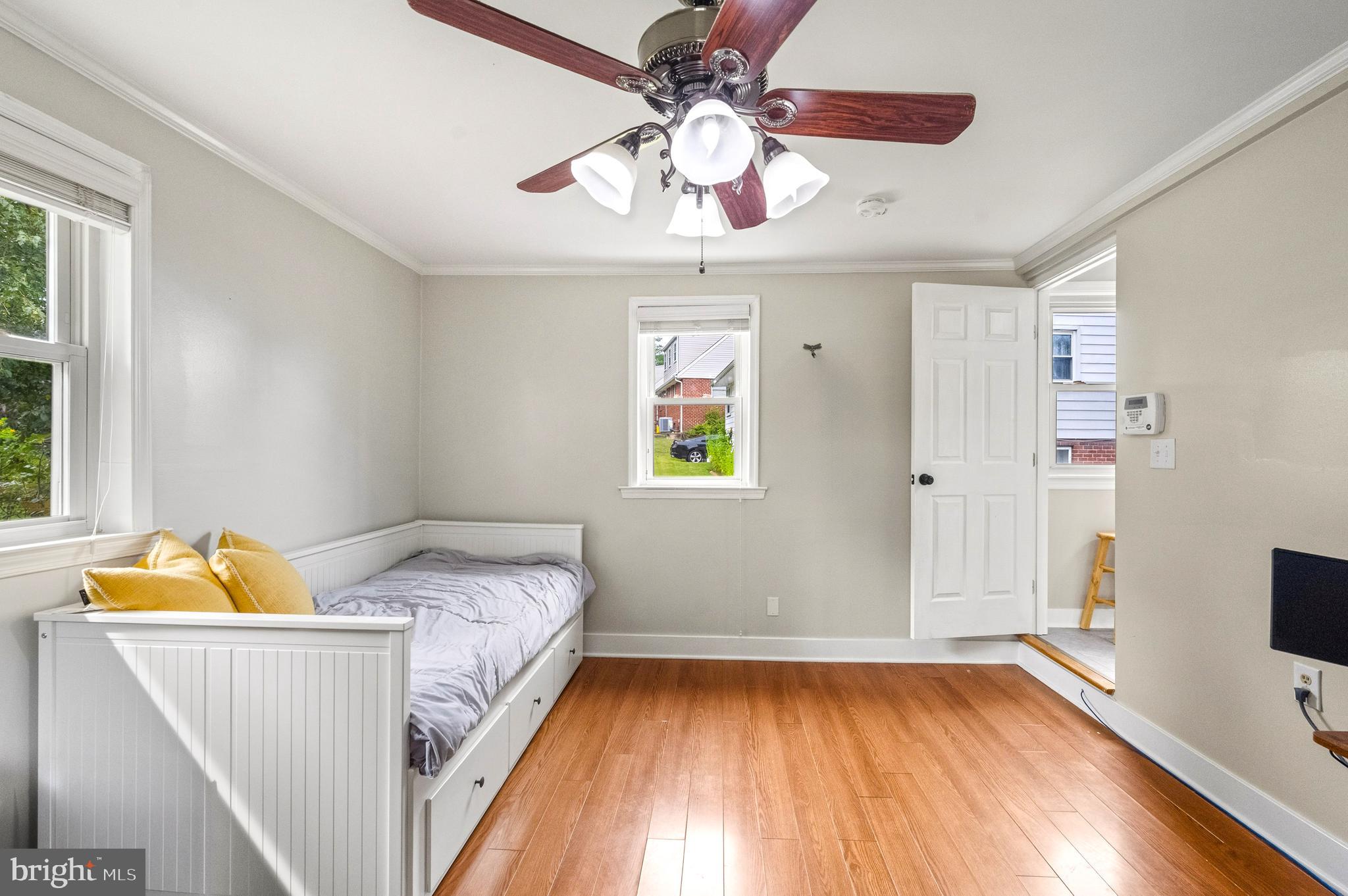 NEW CARROLLTON - Residential