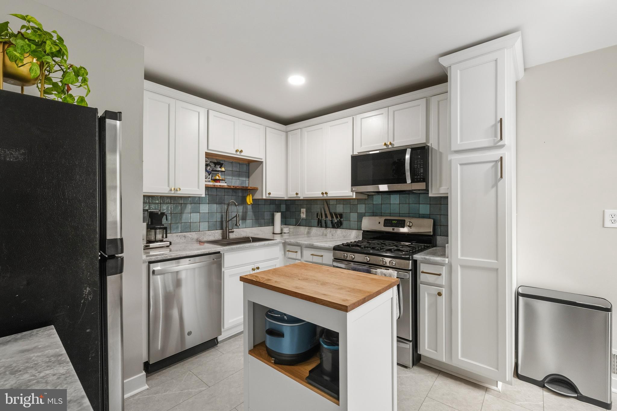 NEW CARROLLTON - Residential