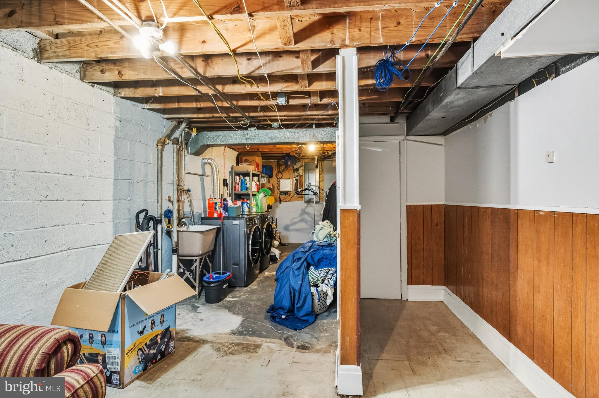 NEW CARROLLTON - Residential