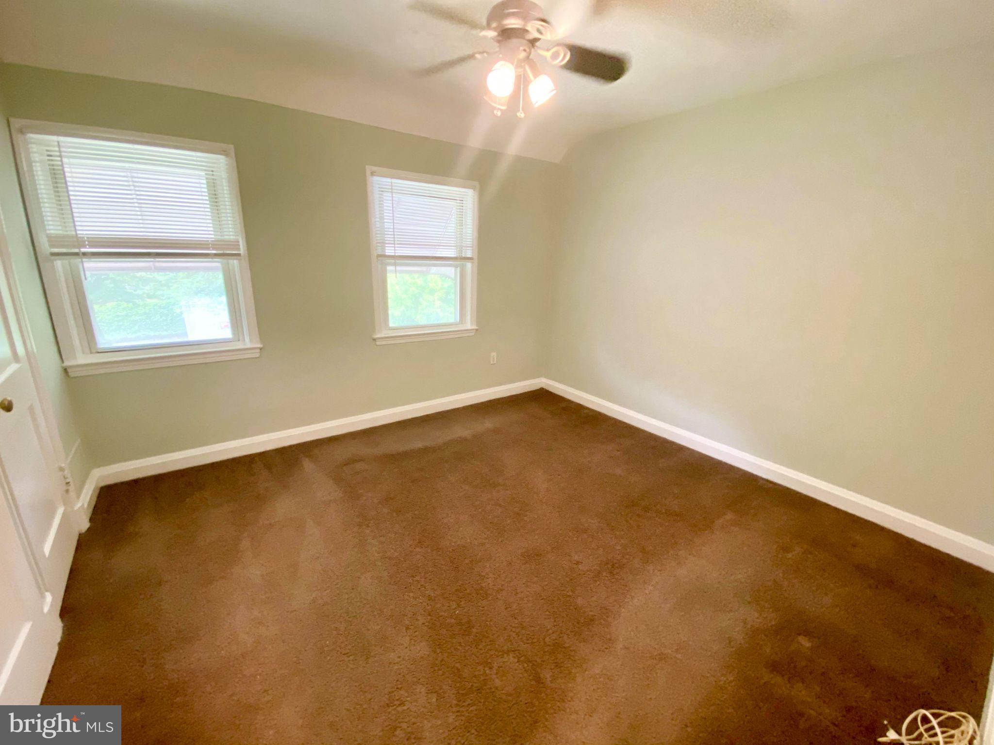 IDLEWYLDE - Residential Lease