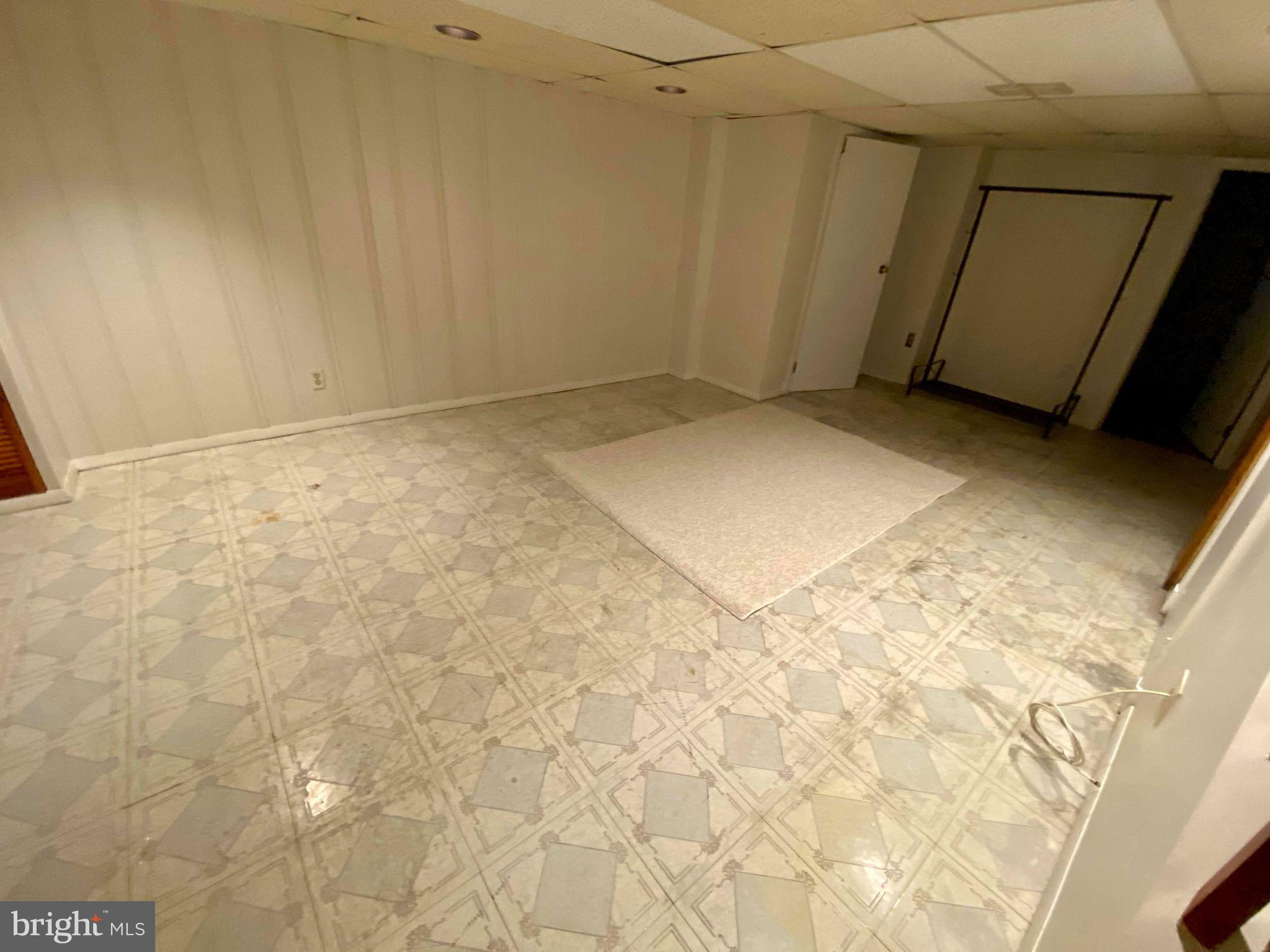 IDLEWYLDE - Residential Lease