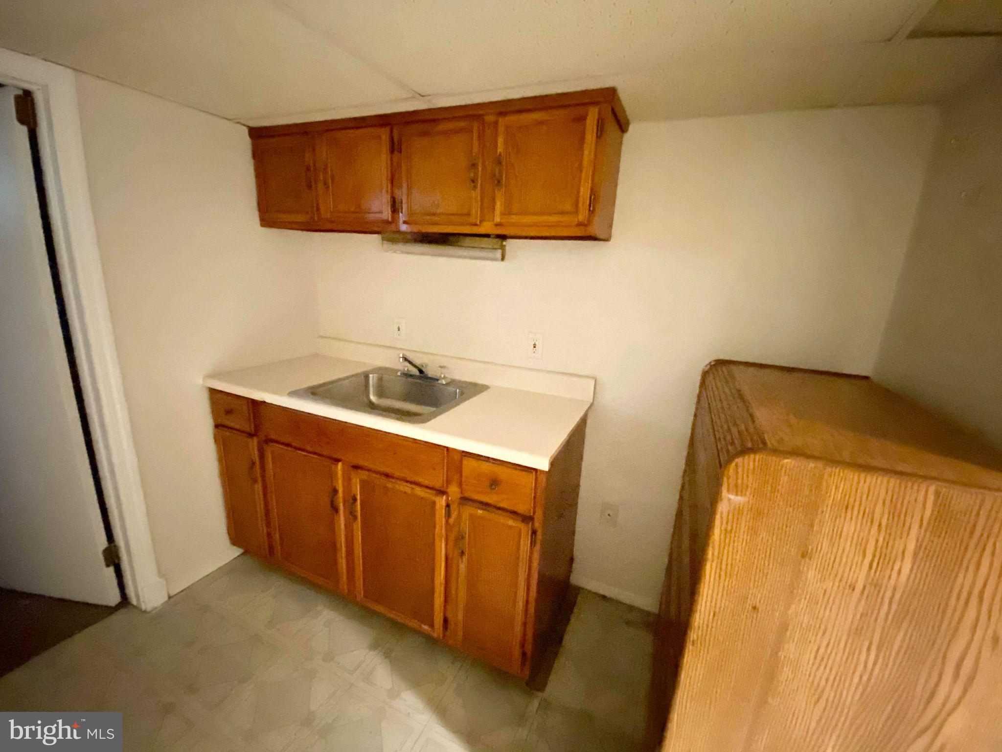 IDLEWYLDE - Residential Lease