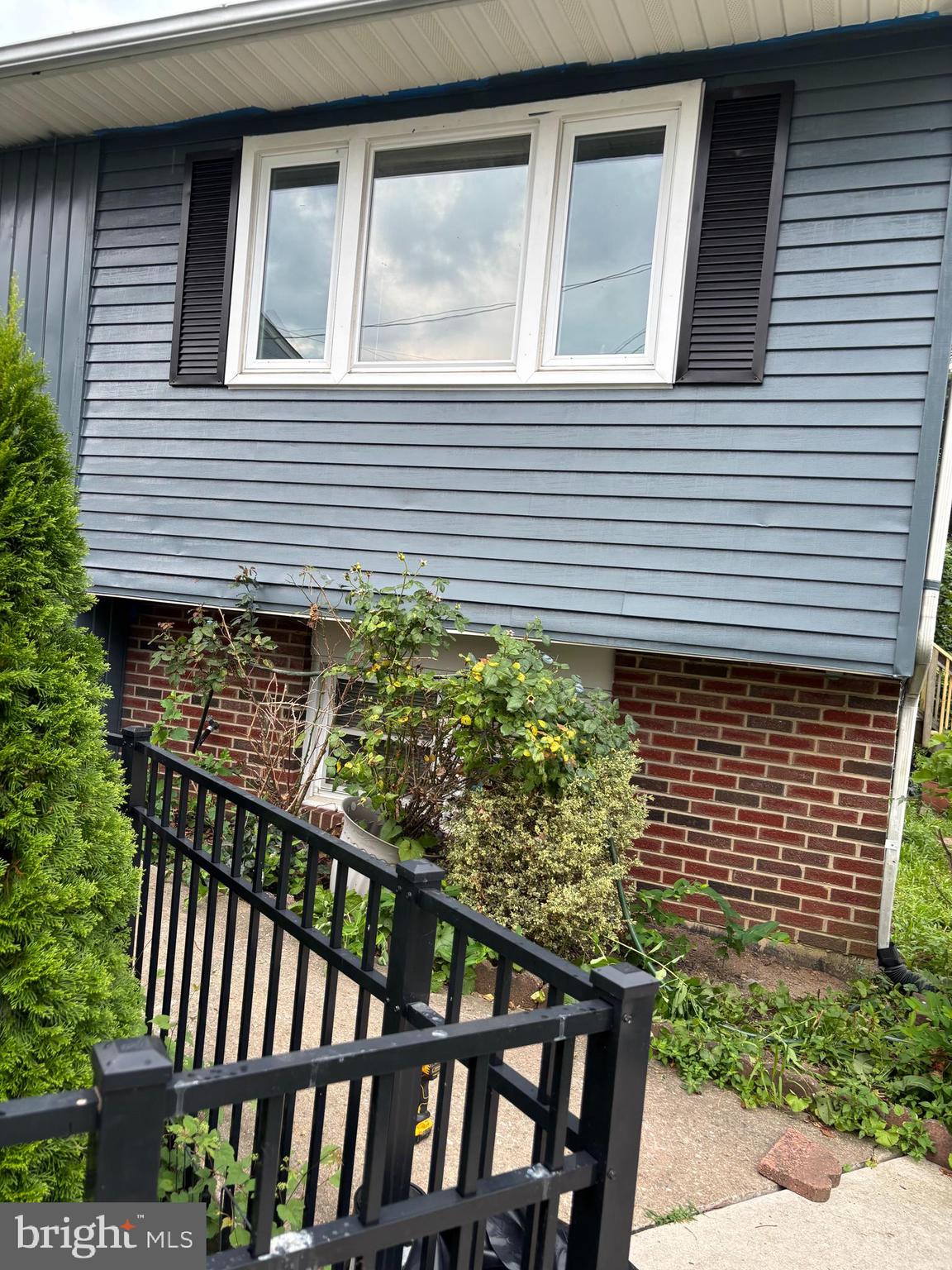 162 READING AVENUE