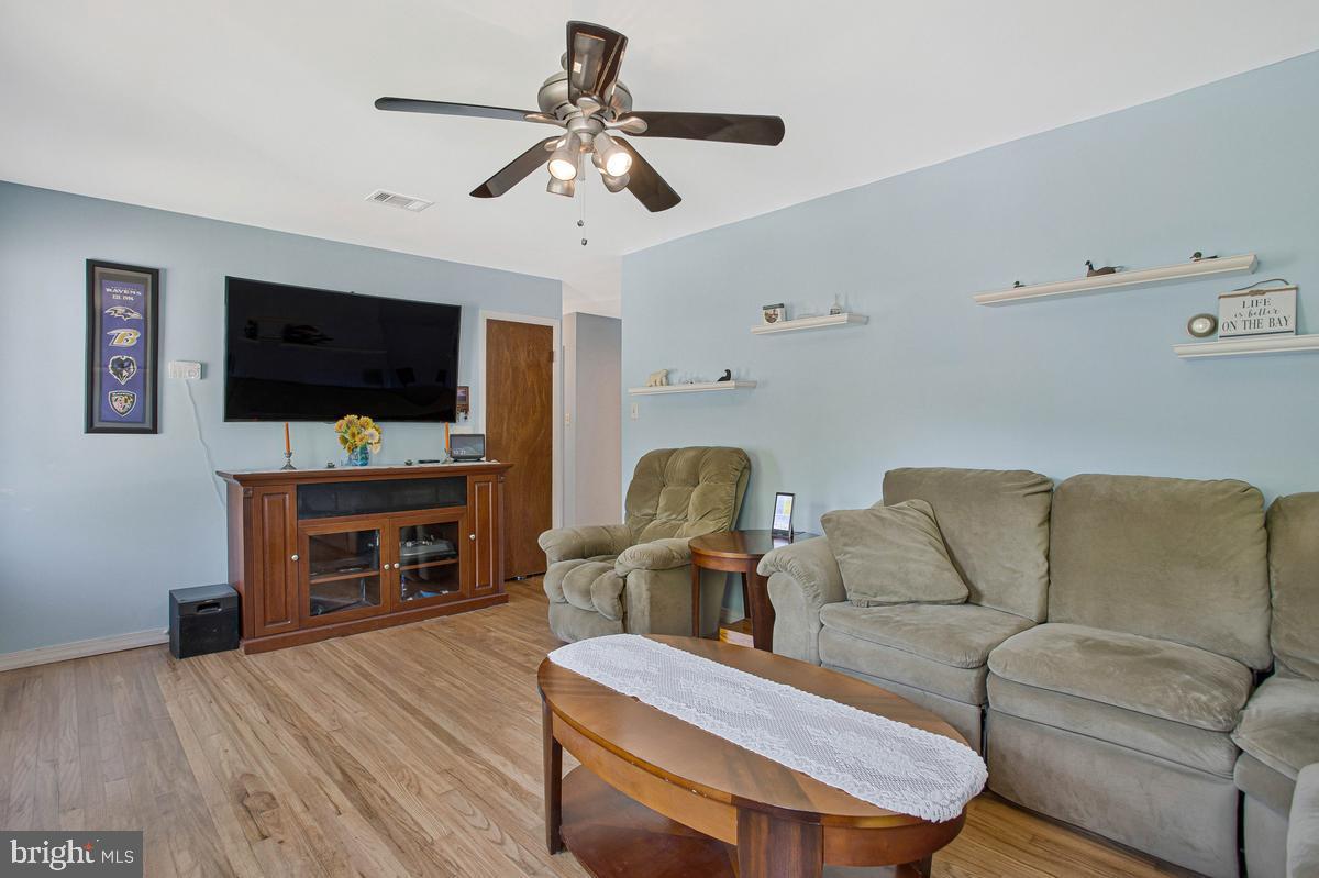 SELBY ON THE BAY - Residential