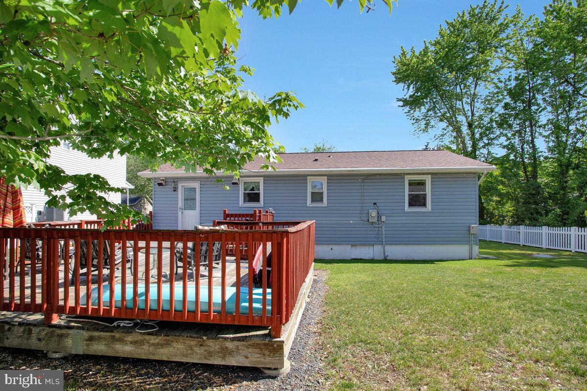 SELBY ON THE BAY - Residential