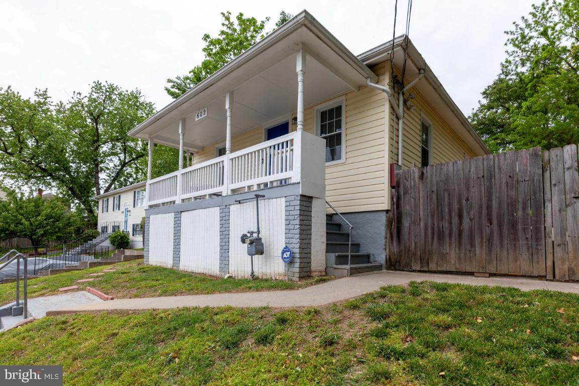 FAIRMOUNT HEIGHTS - Residential