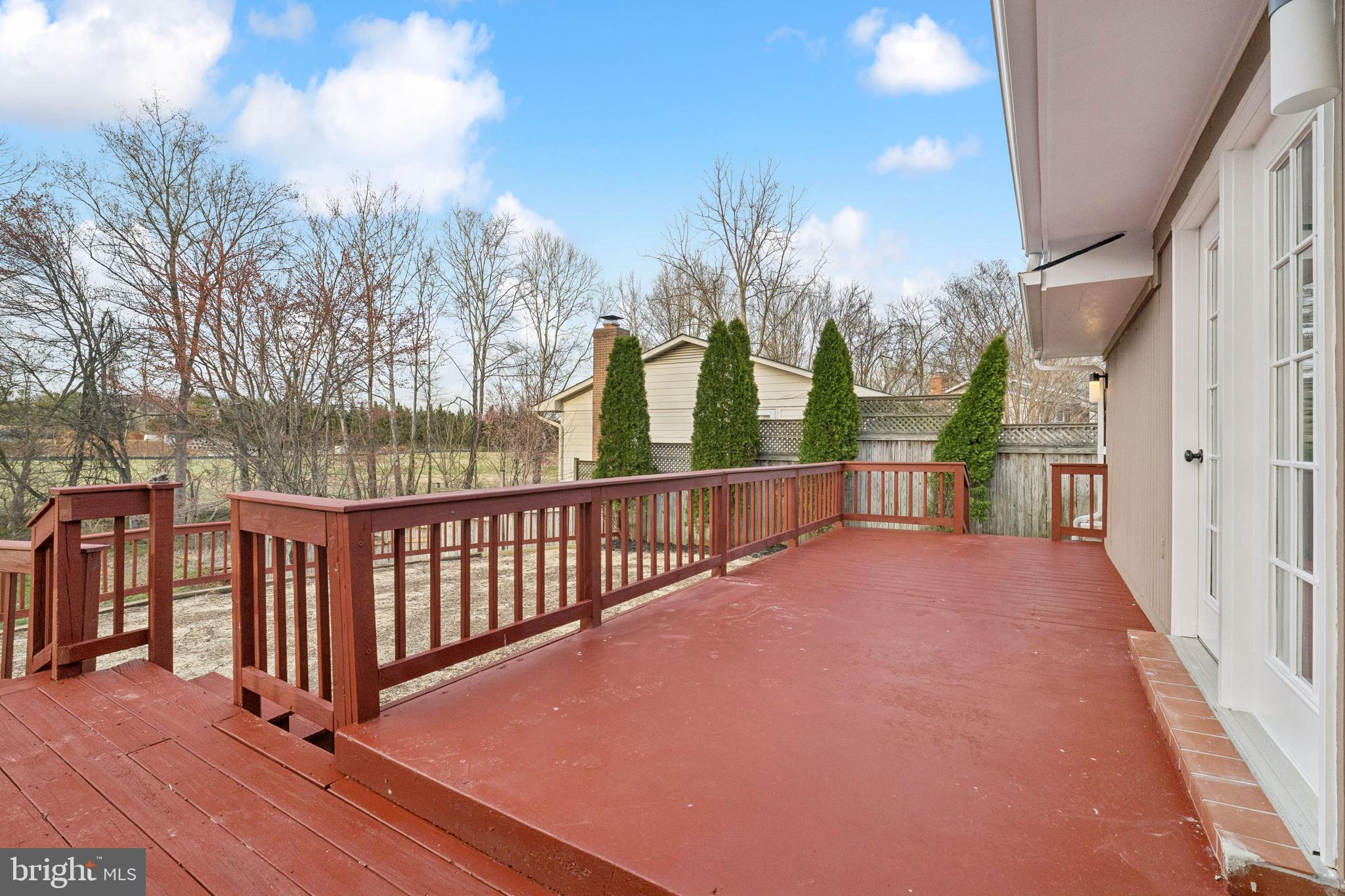 LEESBURG ESTATES - Residential