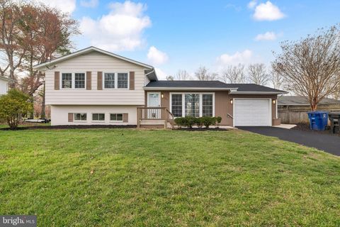 Homes For Sale - 905 Tuscarora Drive<br/> LEESBURG, VA 20175