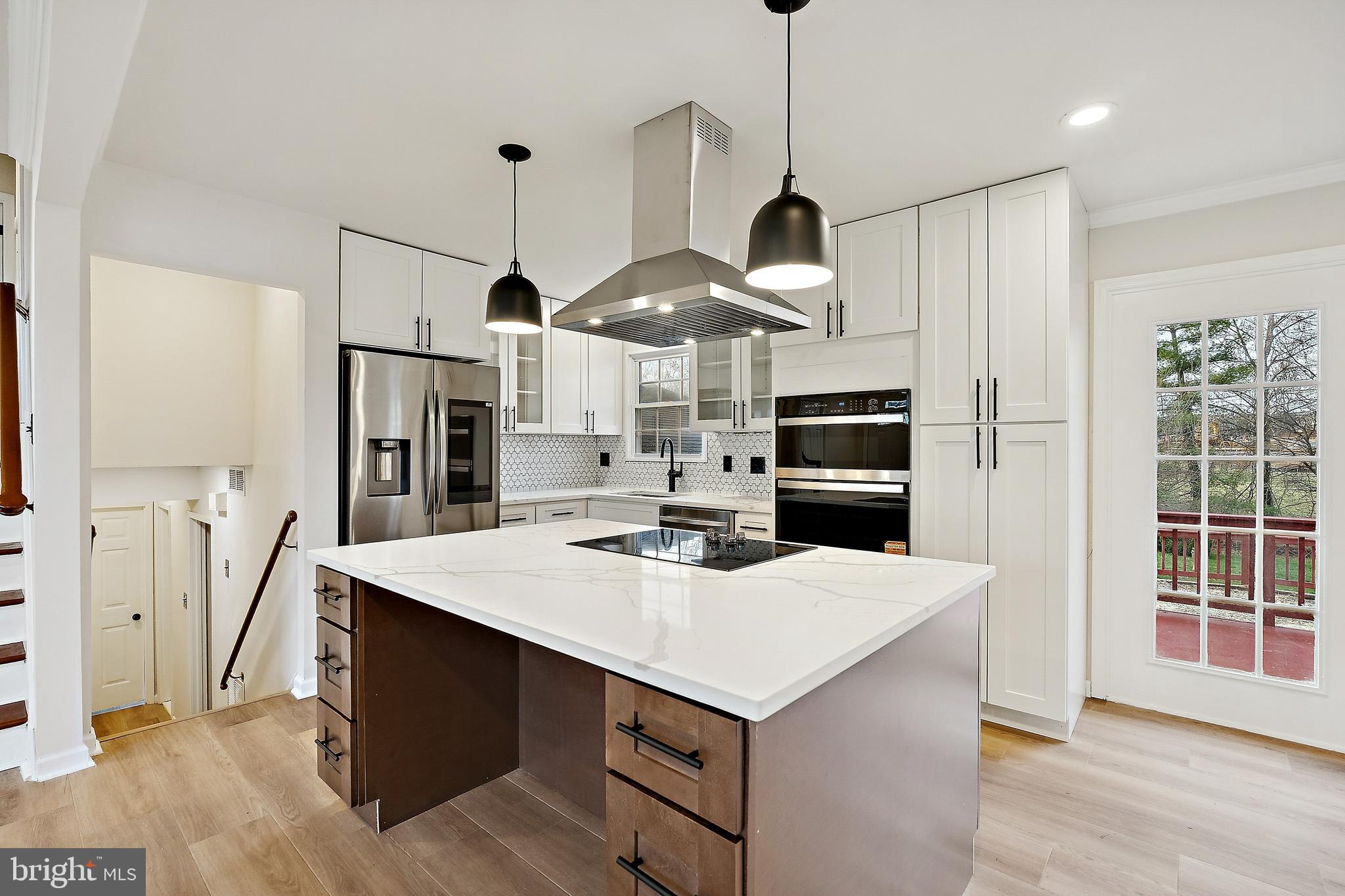 LEESBURG ESTATES - Residential