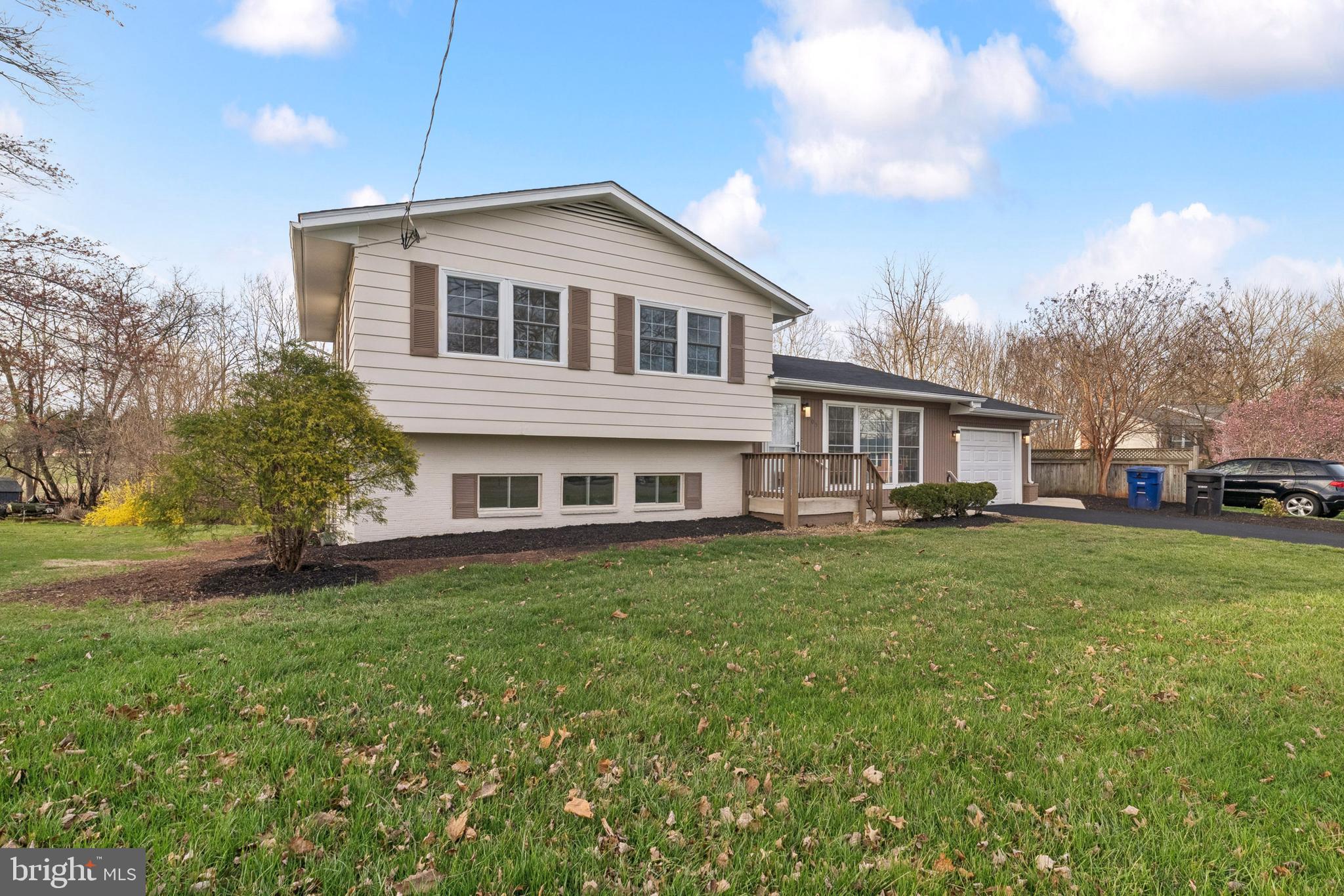 905 TUSCARORA DRIVE SW