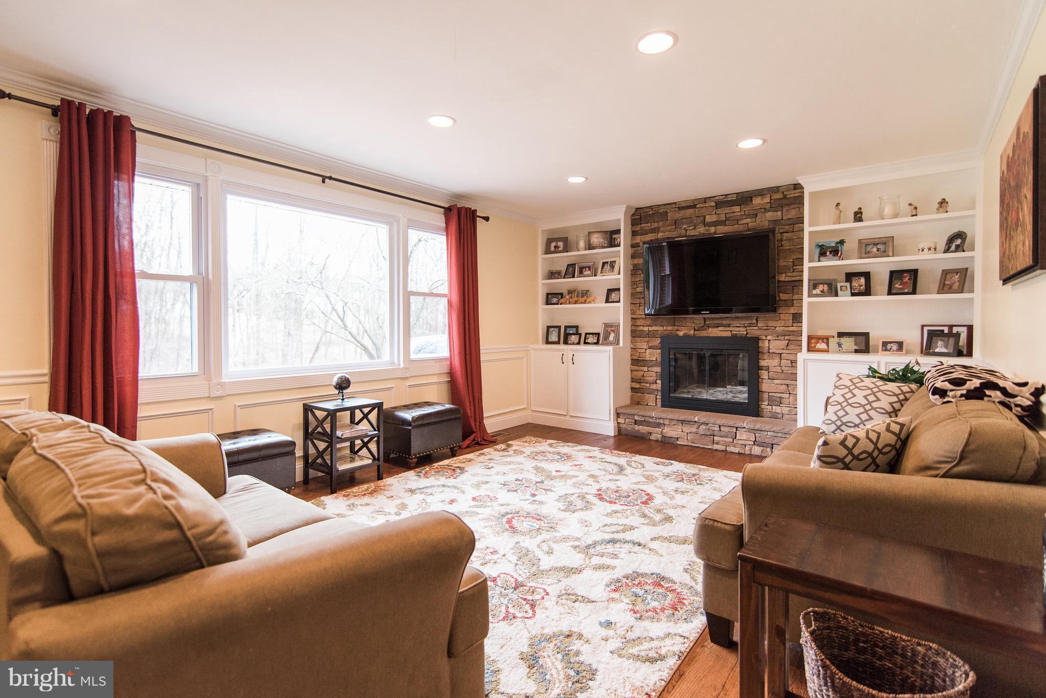 LAURELBROOK - Residential