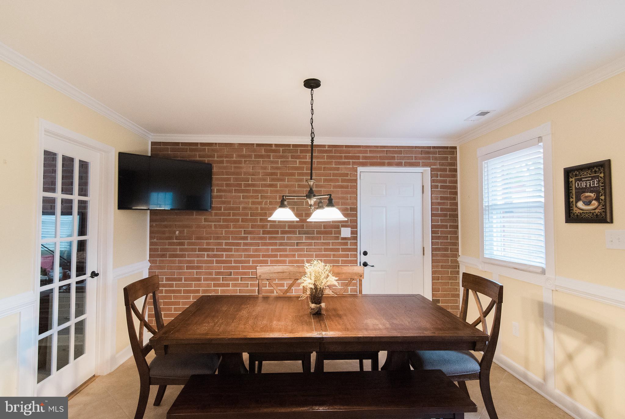 LAURELBROOK - Residential