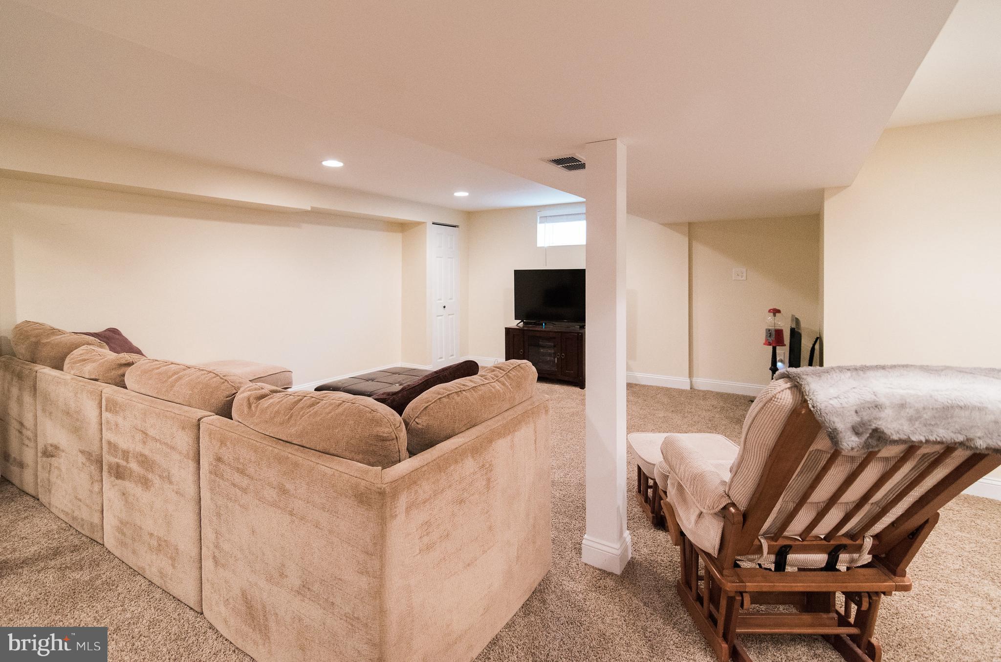 LAURELBROOK - Residential